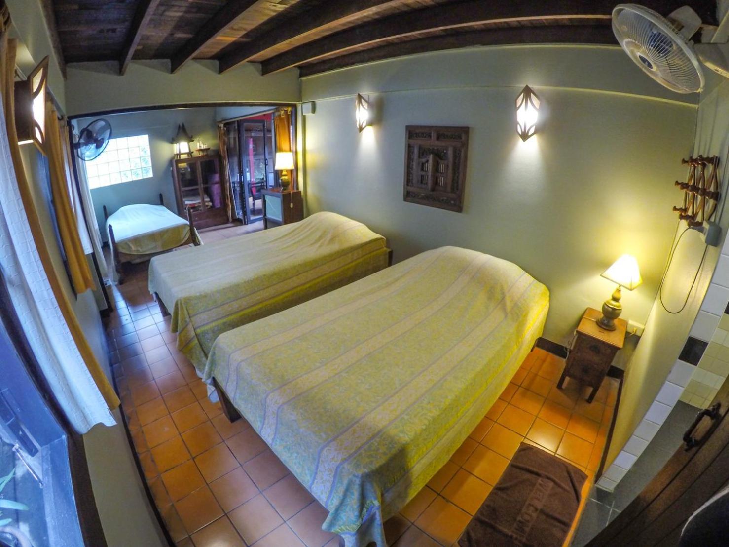 Standard Triple Room - Photo 3