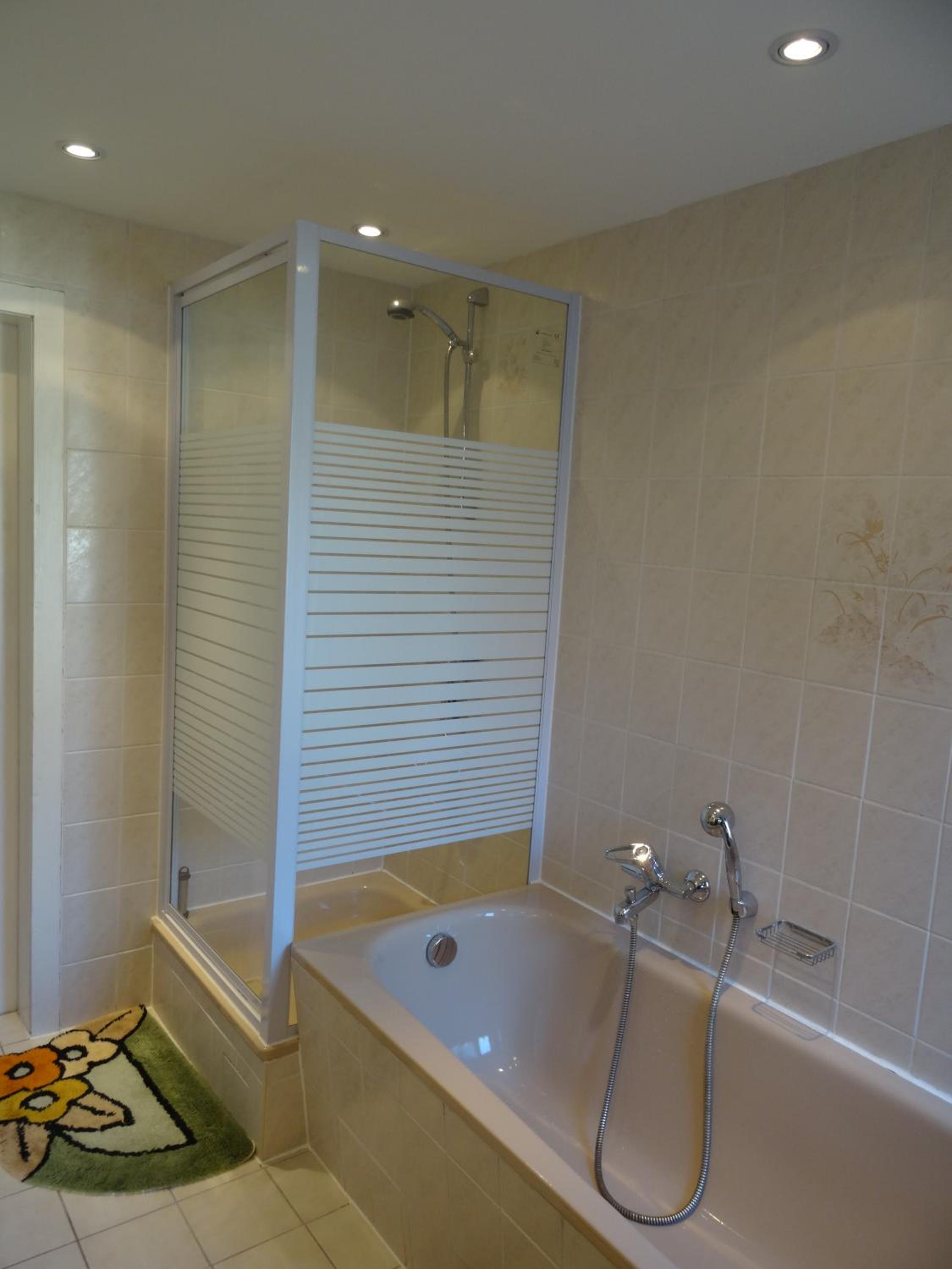 Apartment with Garden View - Photo 5