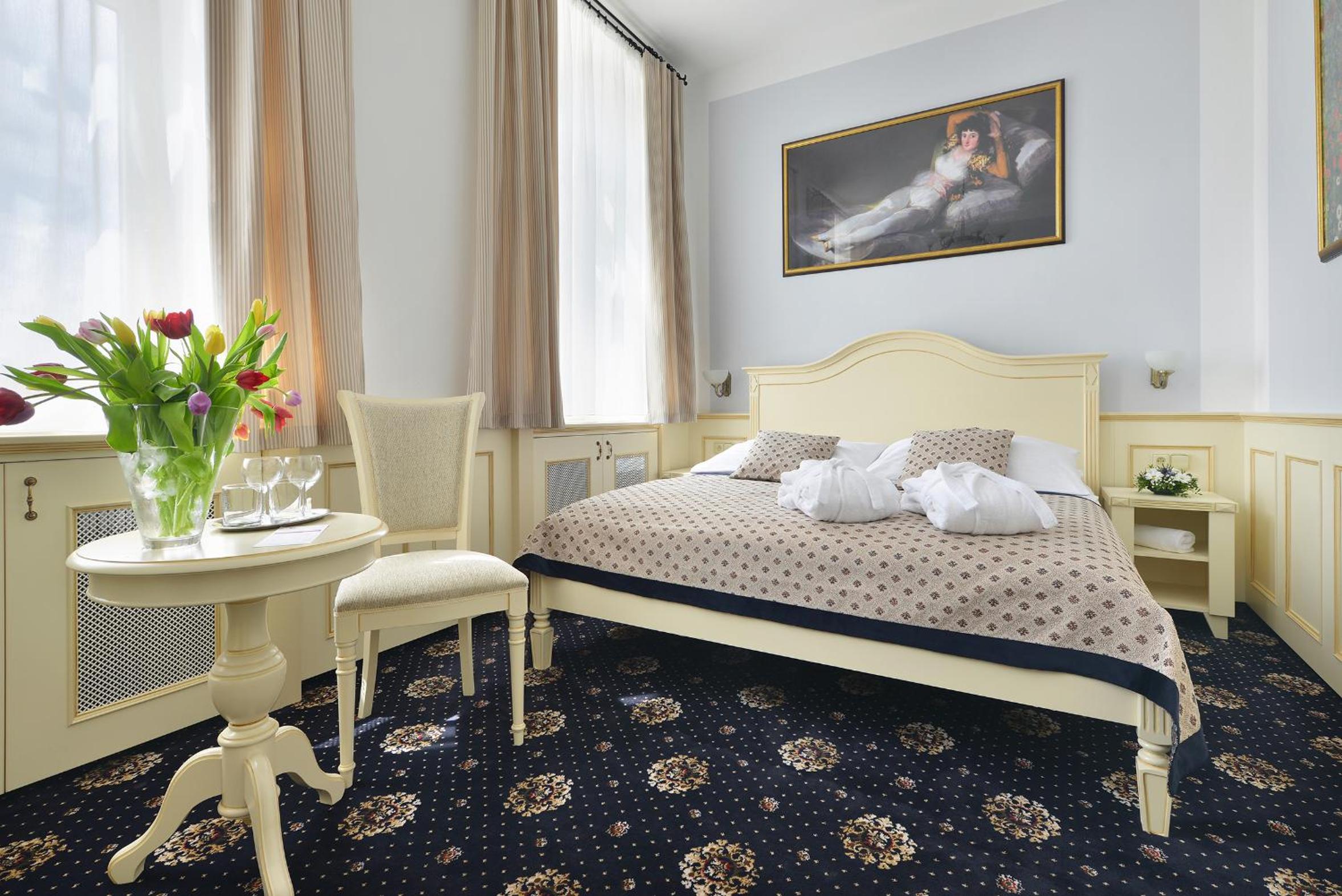 Deluxe Suite