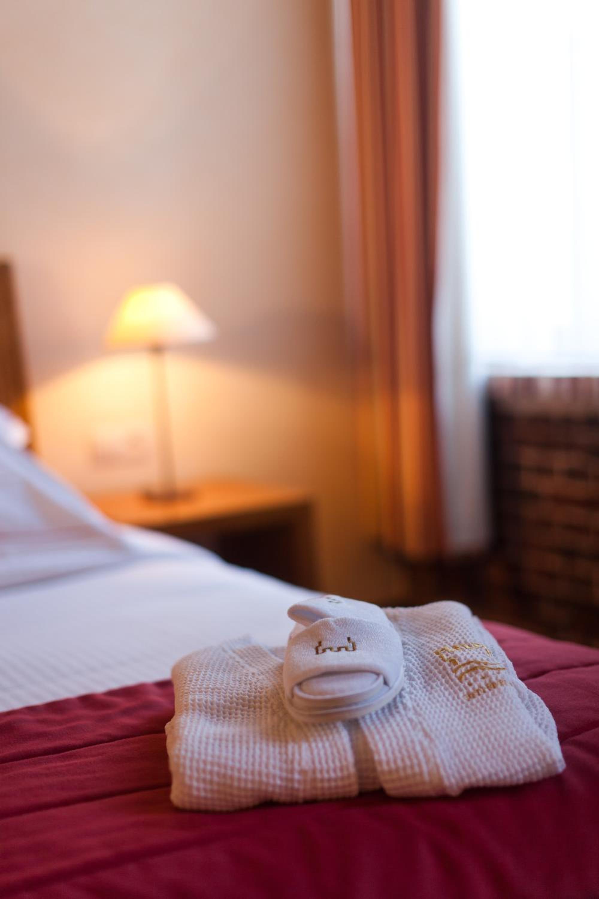 Executive Double or Twin Room - Photo 3