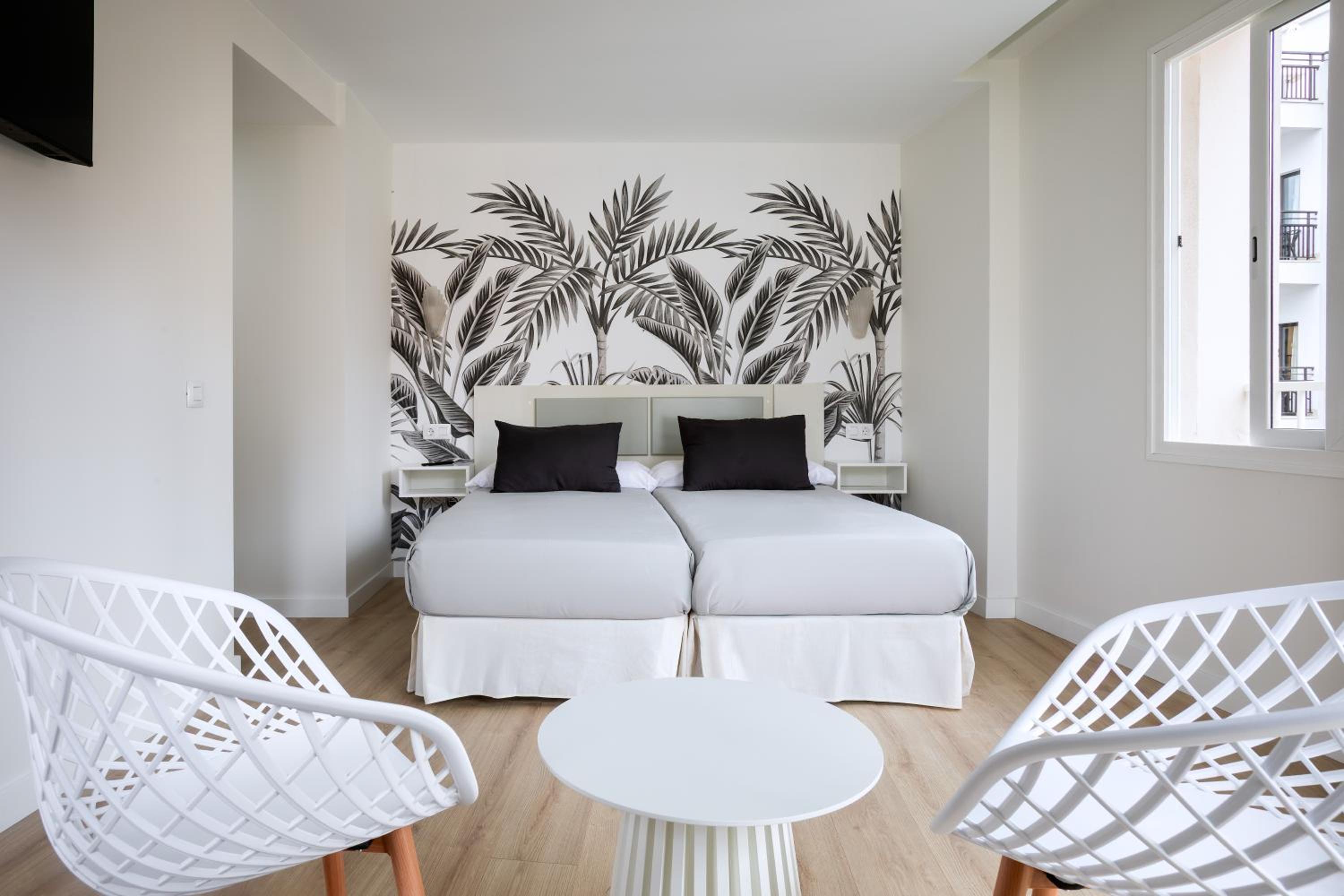 Triple Room with Balcony