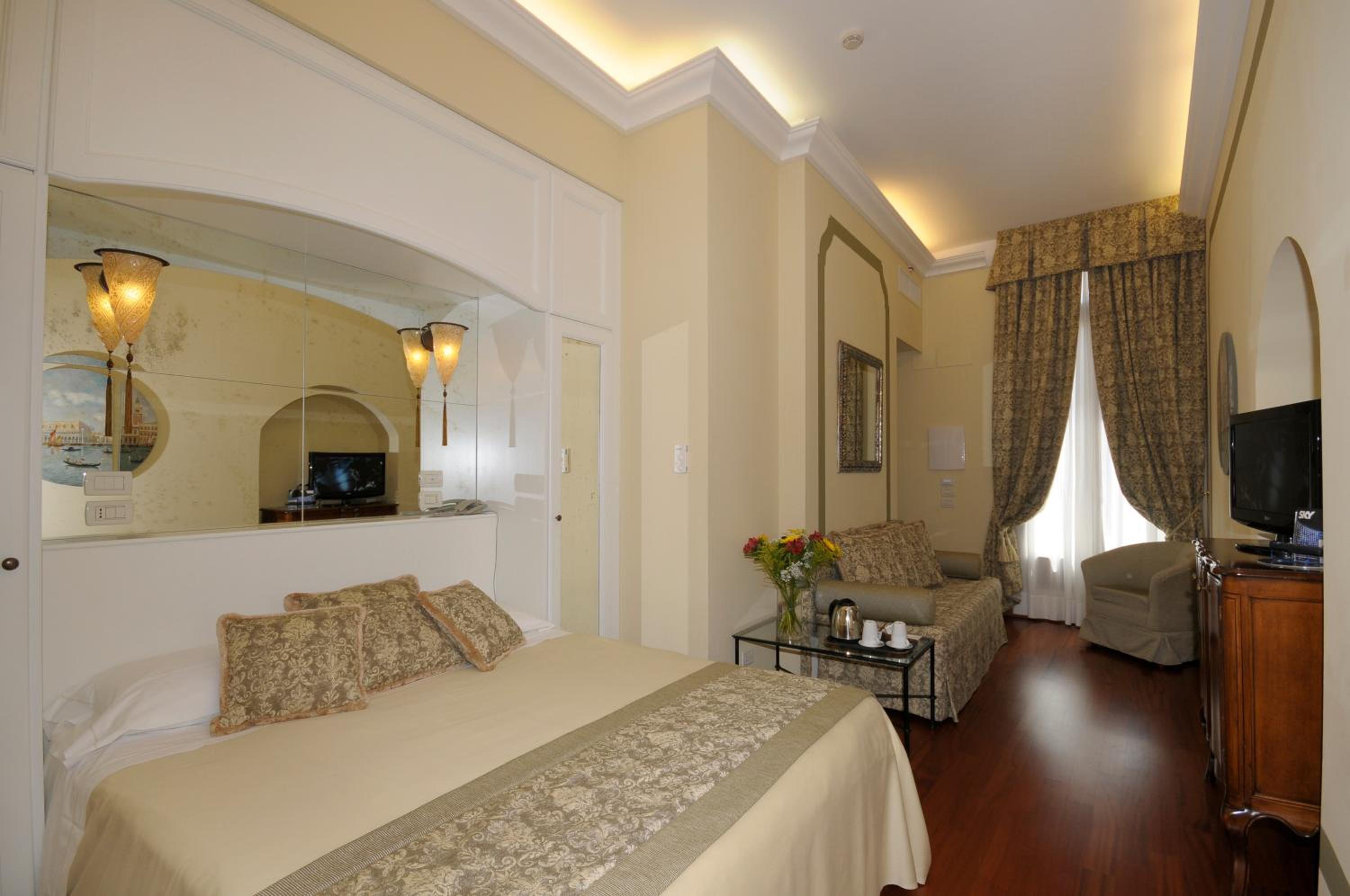 Double or Twin Room with Canal View