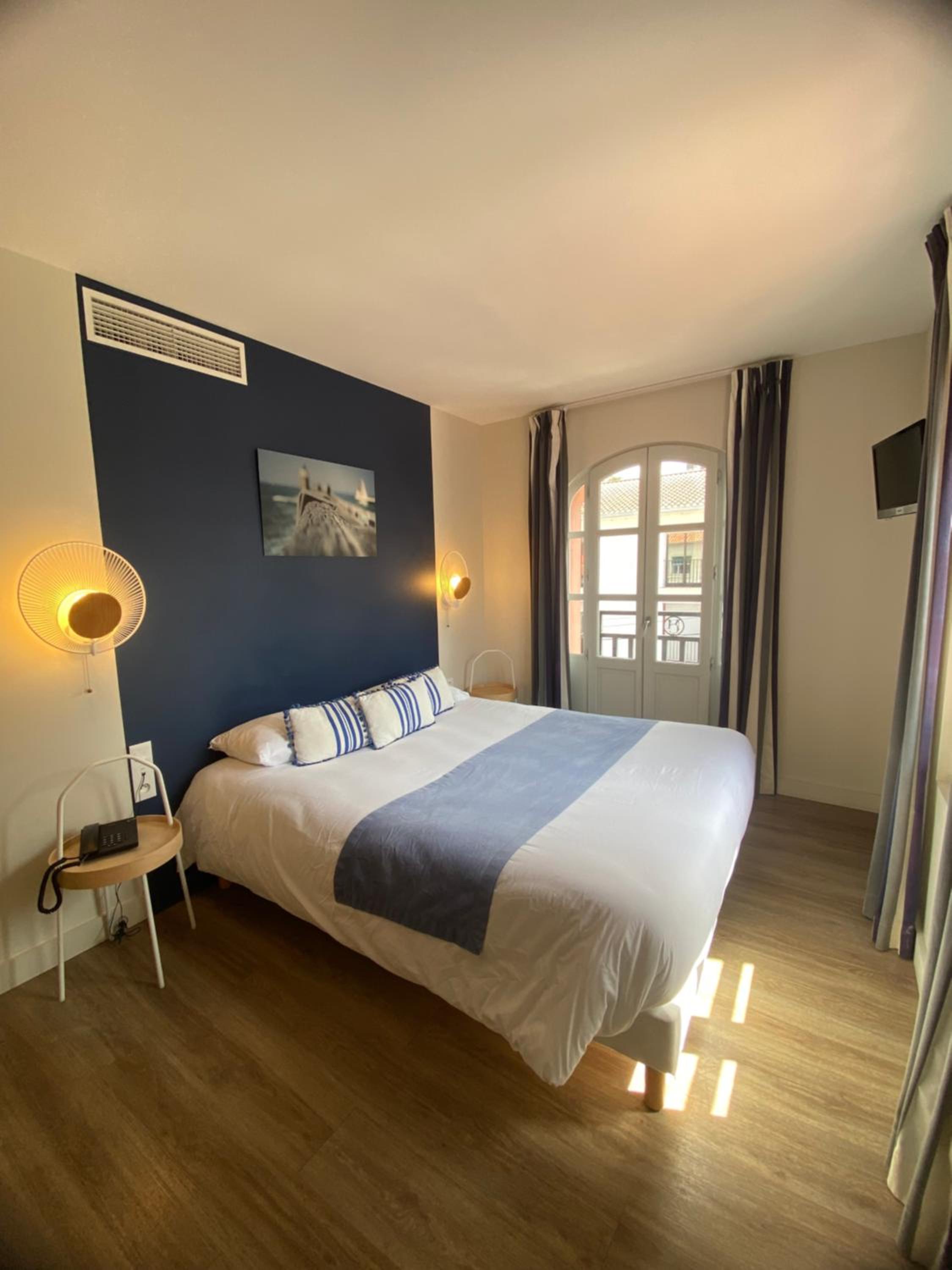 Superior Double Room with Balcony