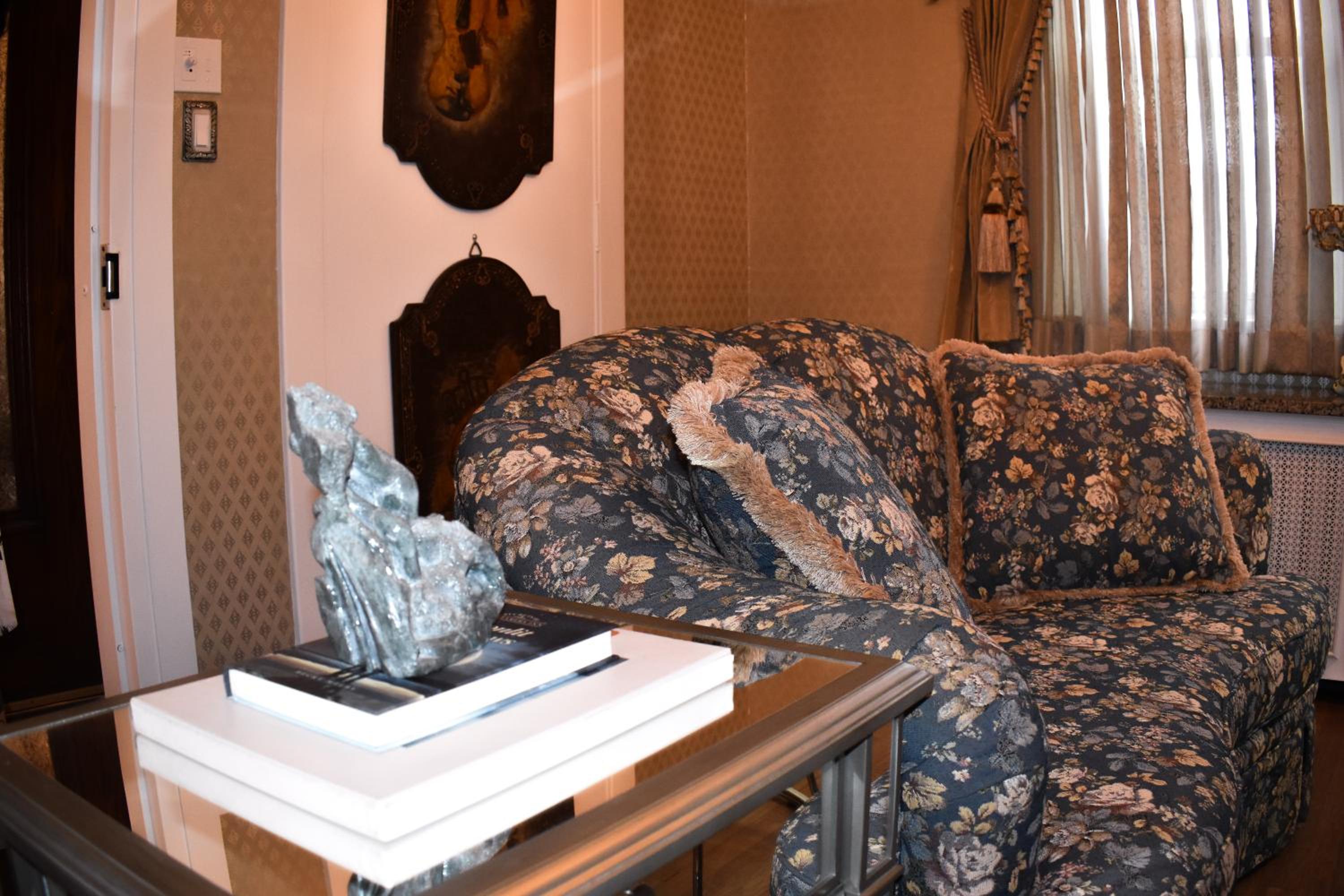 Deluxe Suite photo 2