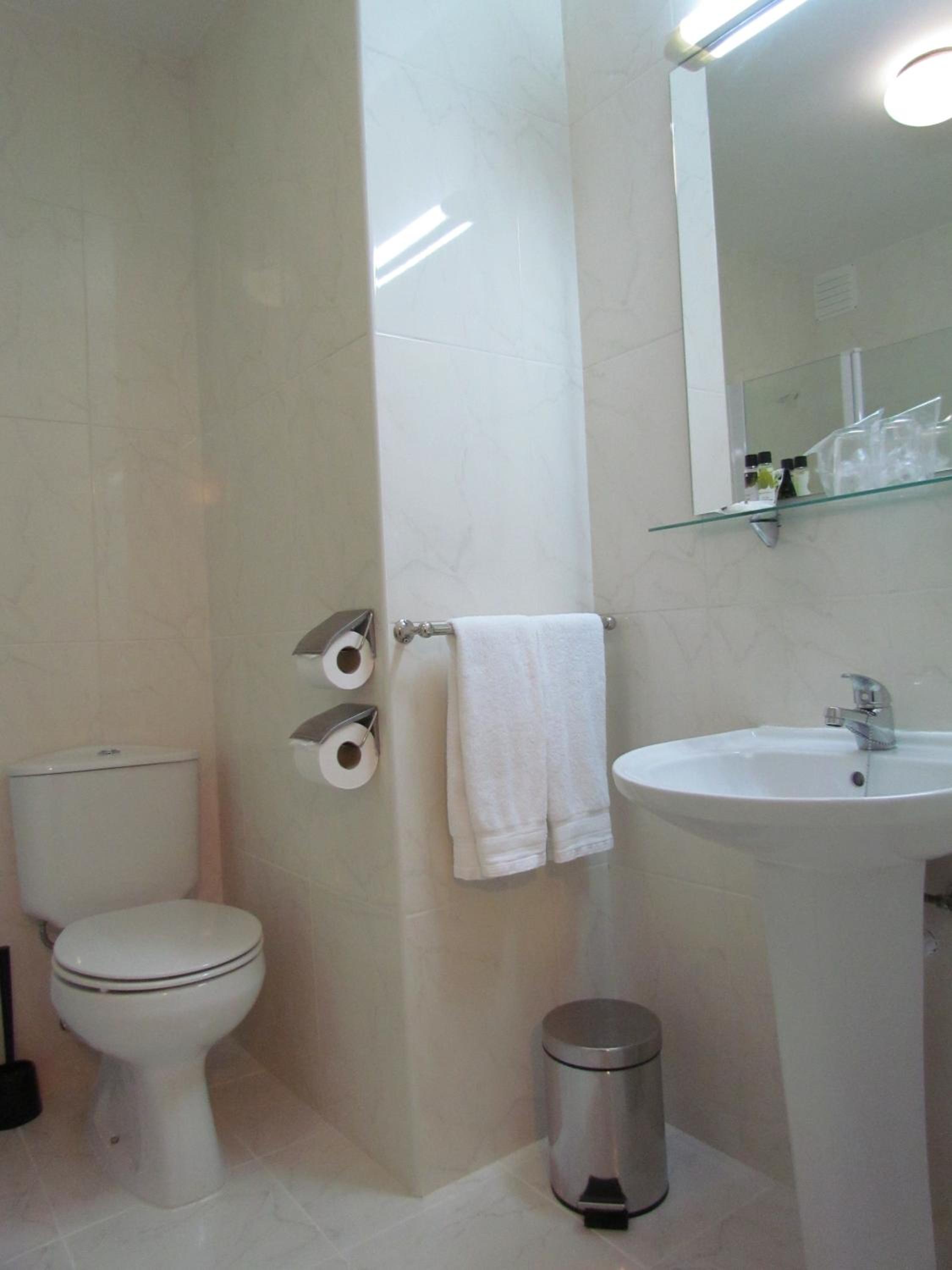 Budget Single Room photo 3