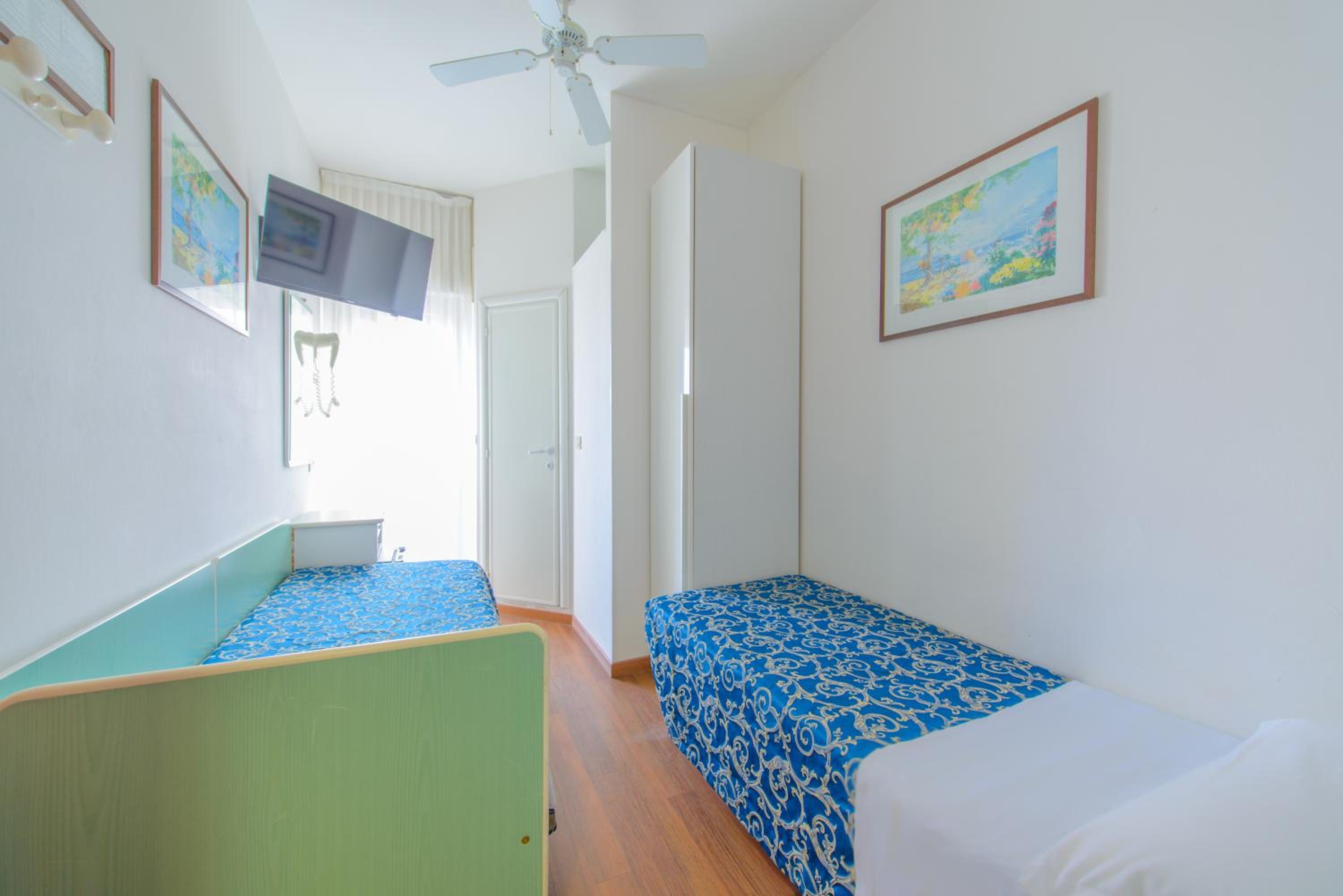 Economy Twin Room