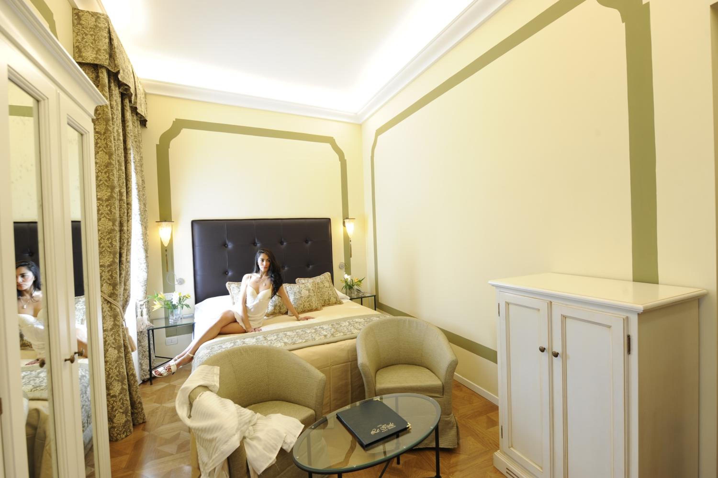 Classic Double Room