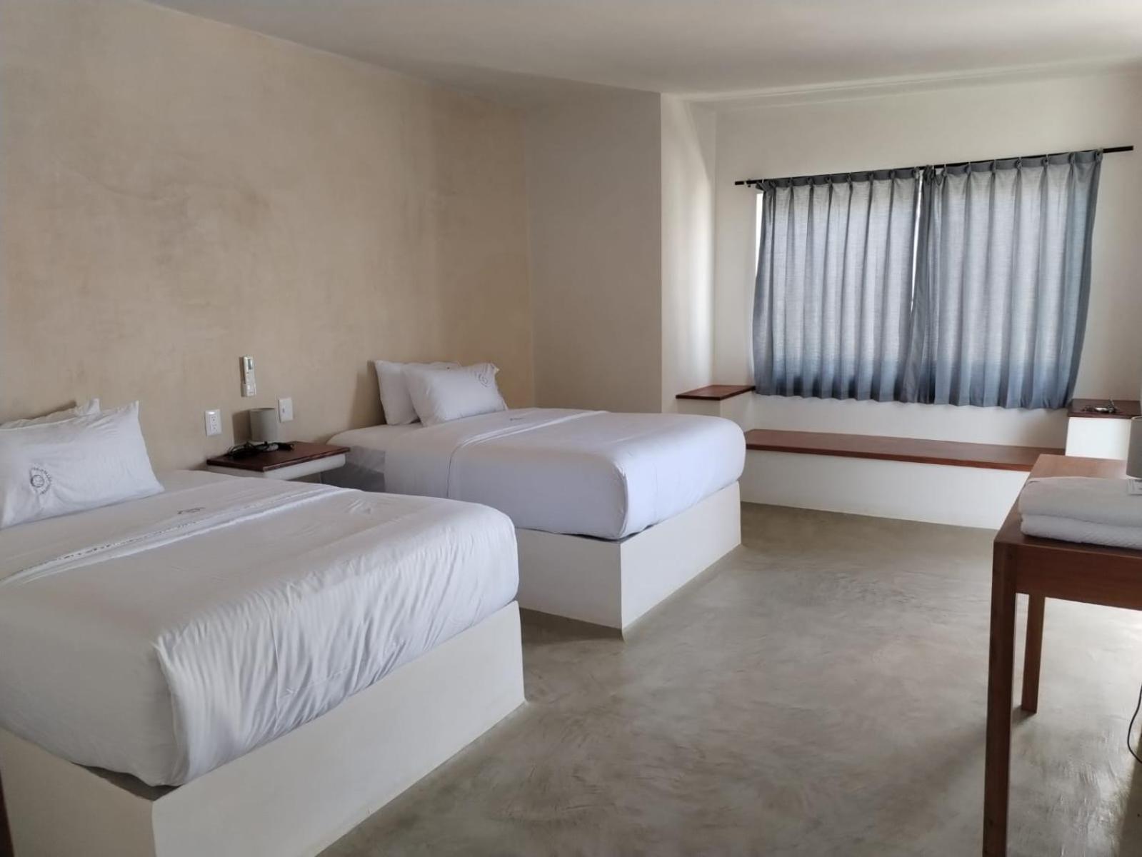 Deluxe Double Room With Two Double Beds photo 3