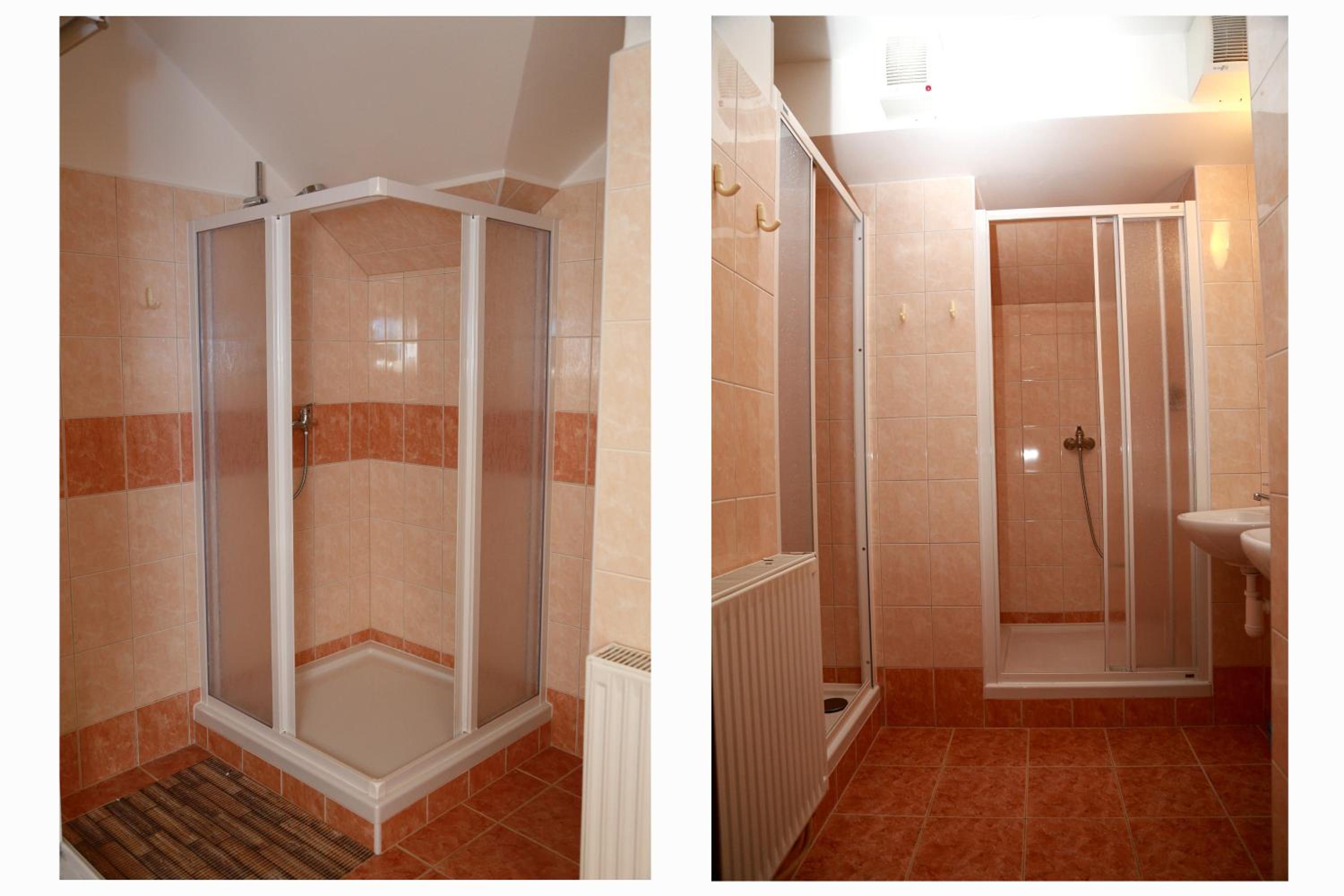 Quadruple Room with Shared Bathroom photo 1