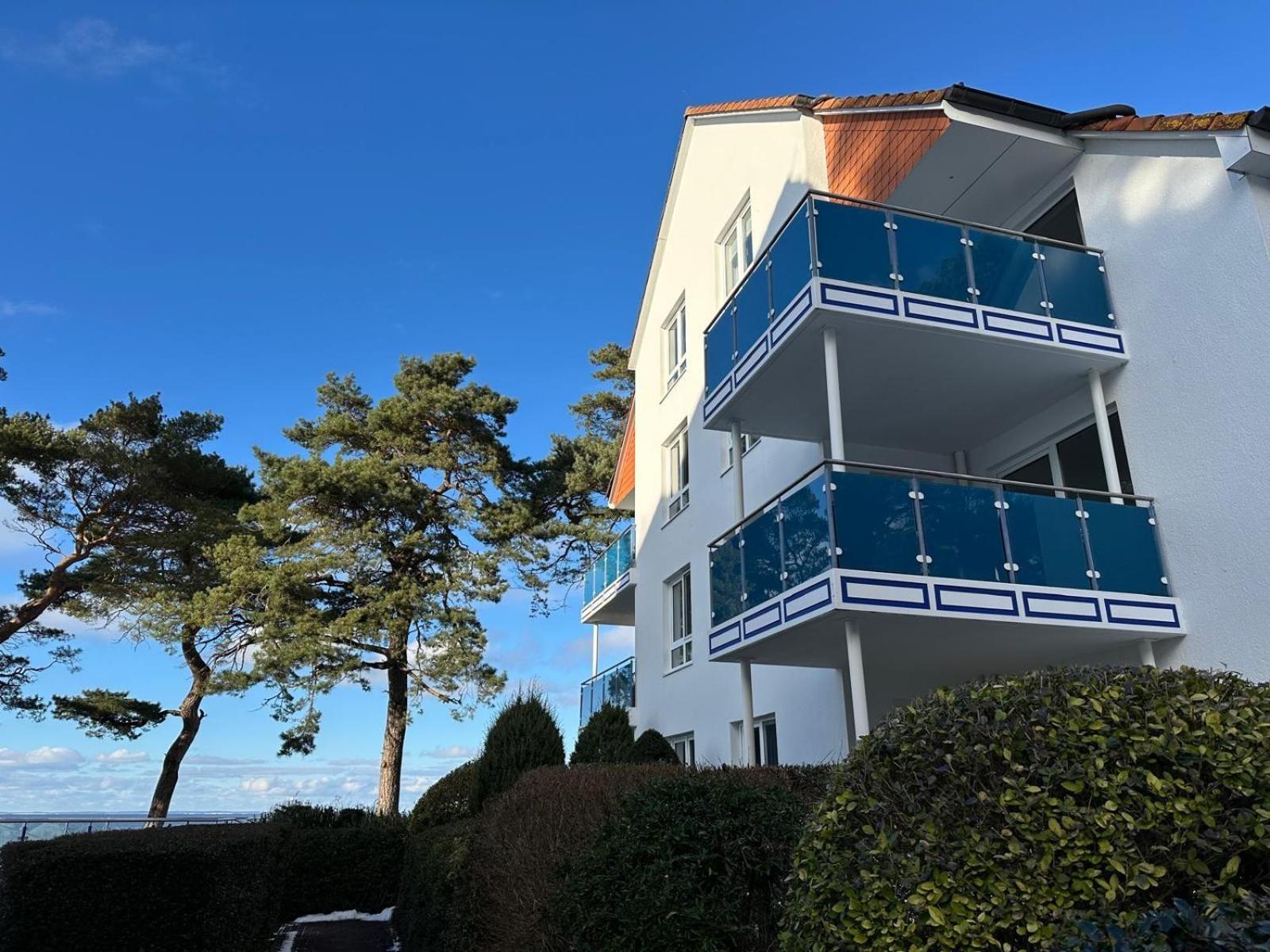 Two-Bedroom Apartment with Balcony and Sea View (Annex)