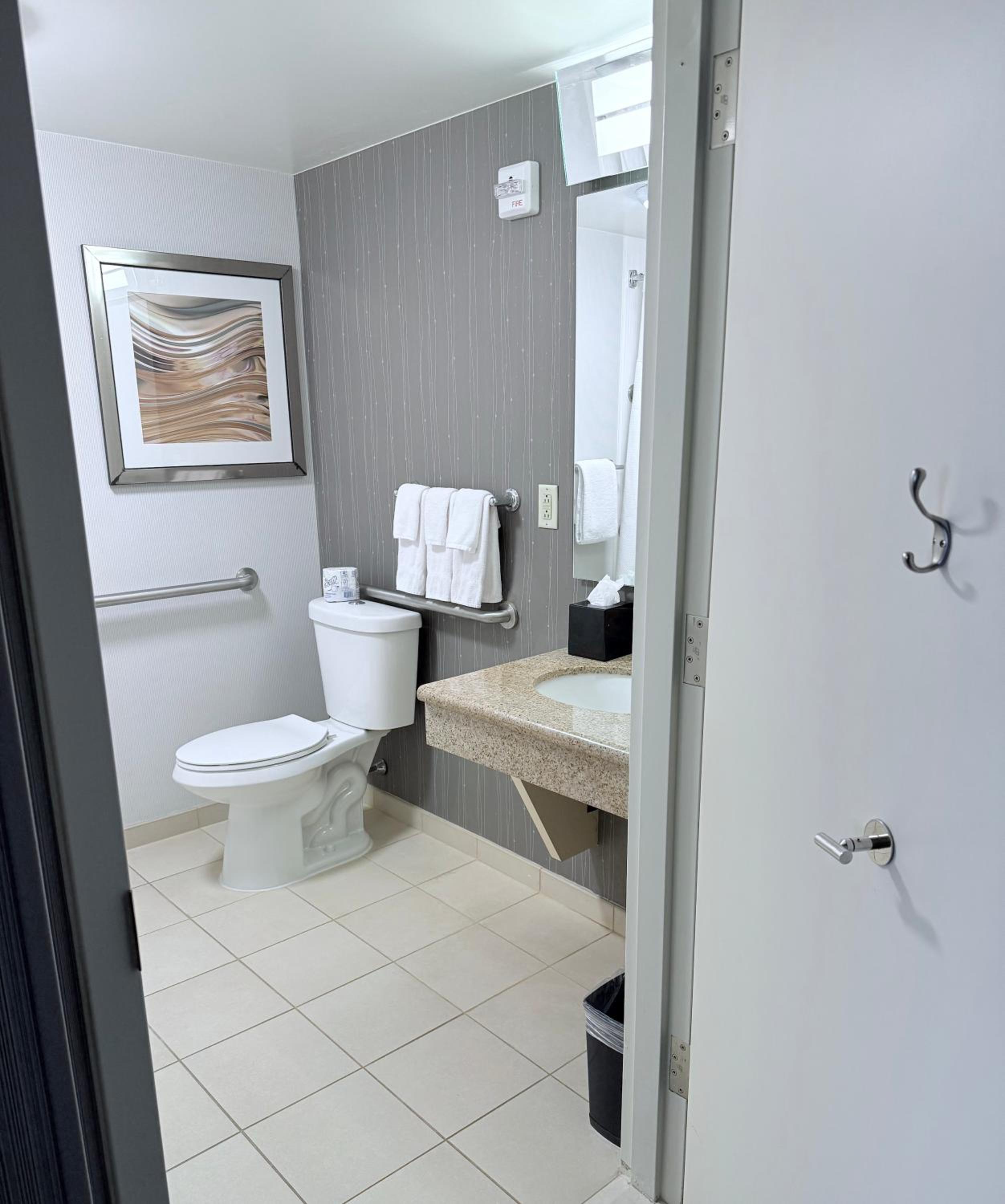 Double Room - Disability Access - Photo 4