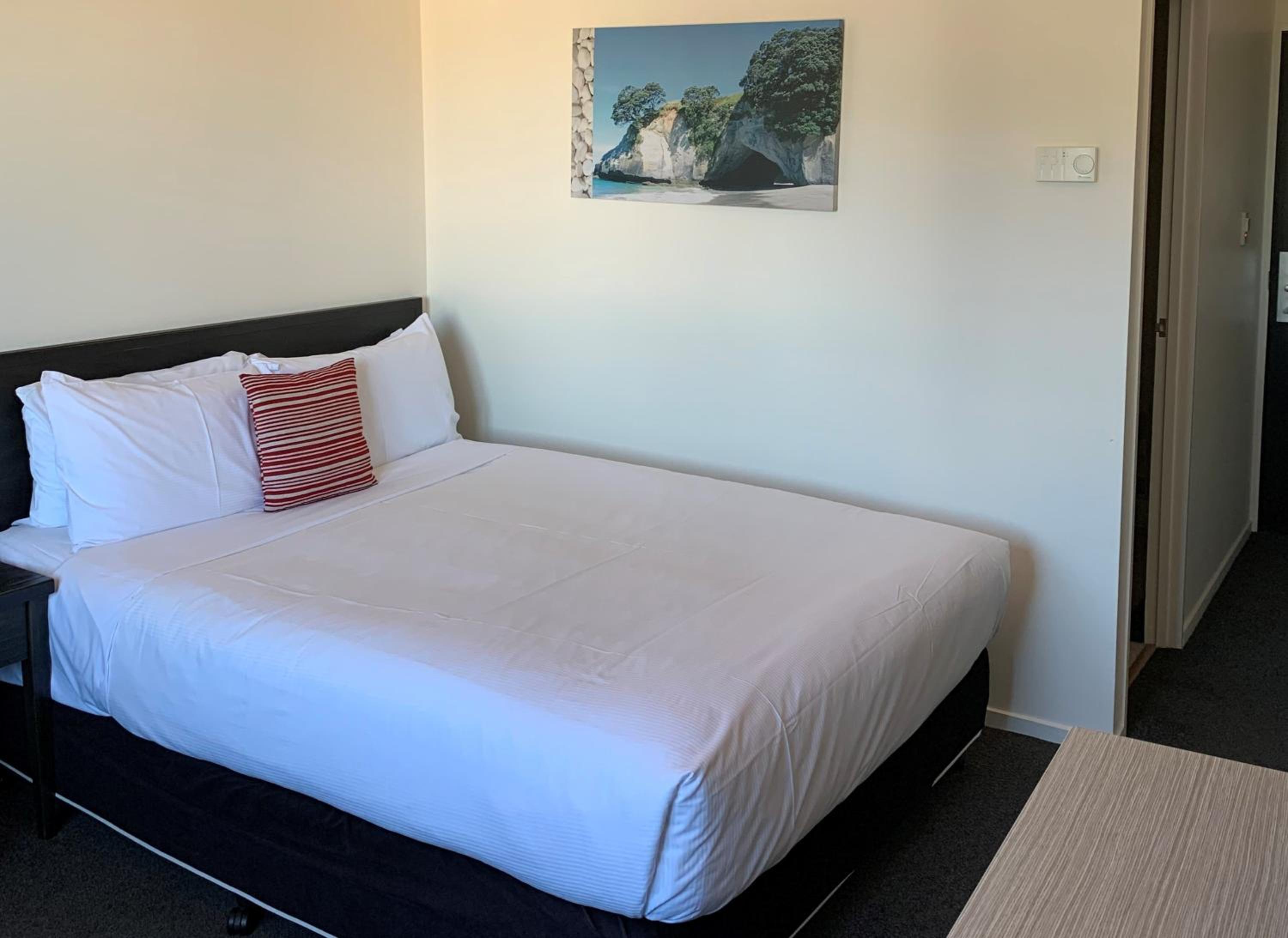 Economy Double Room photo 1