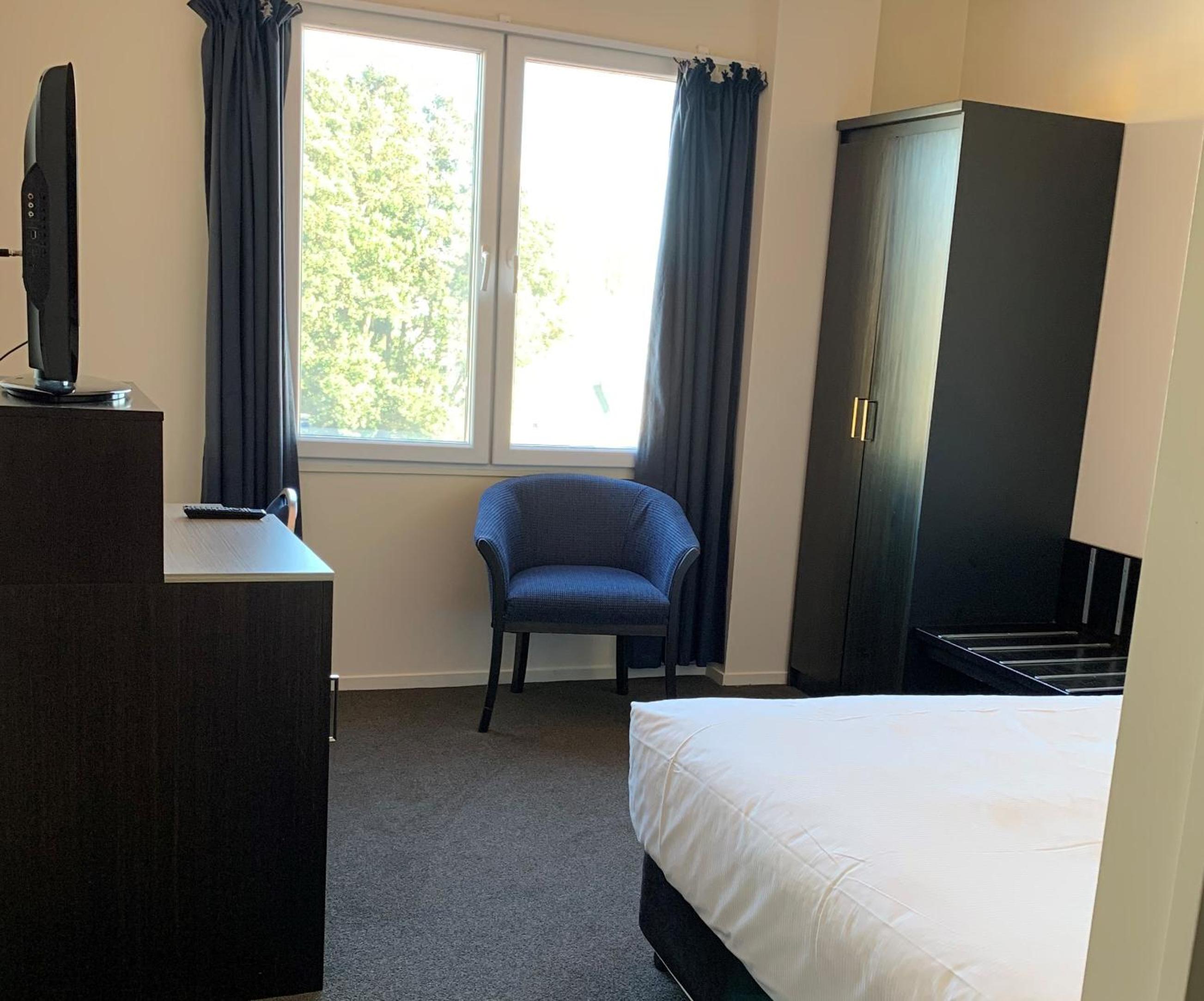 Economy Double Room photo 2