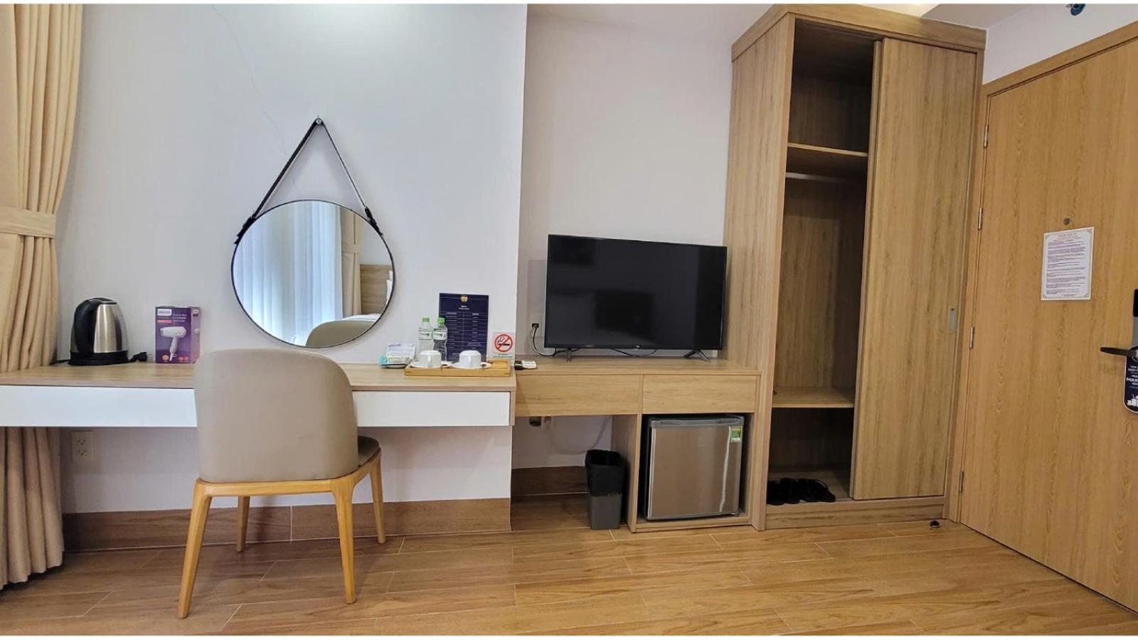Economy Twin Room - Photo 3