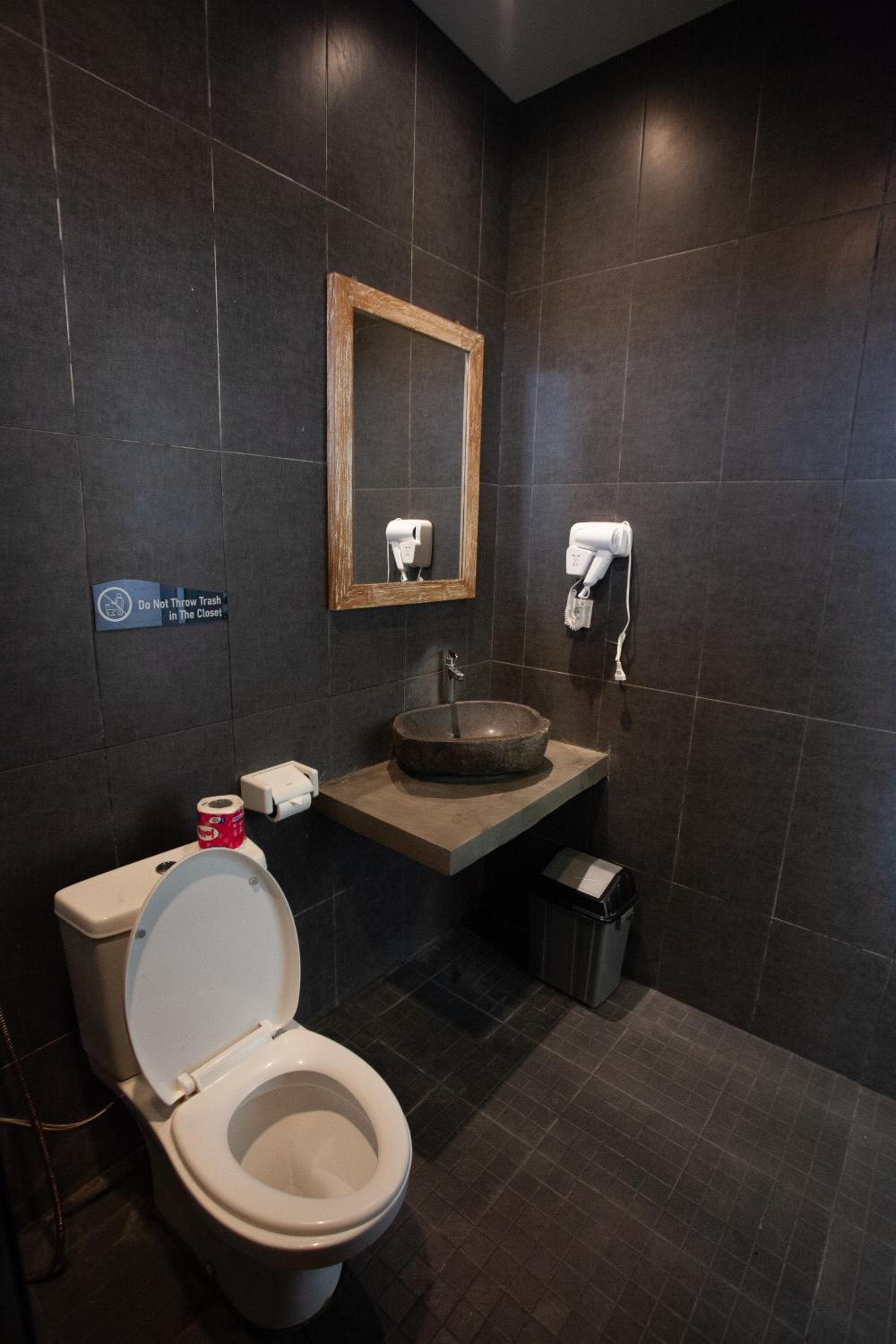 Suite - Photo 2