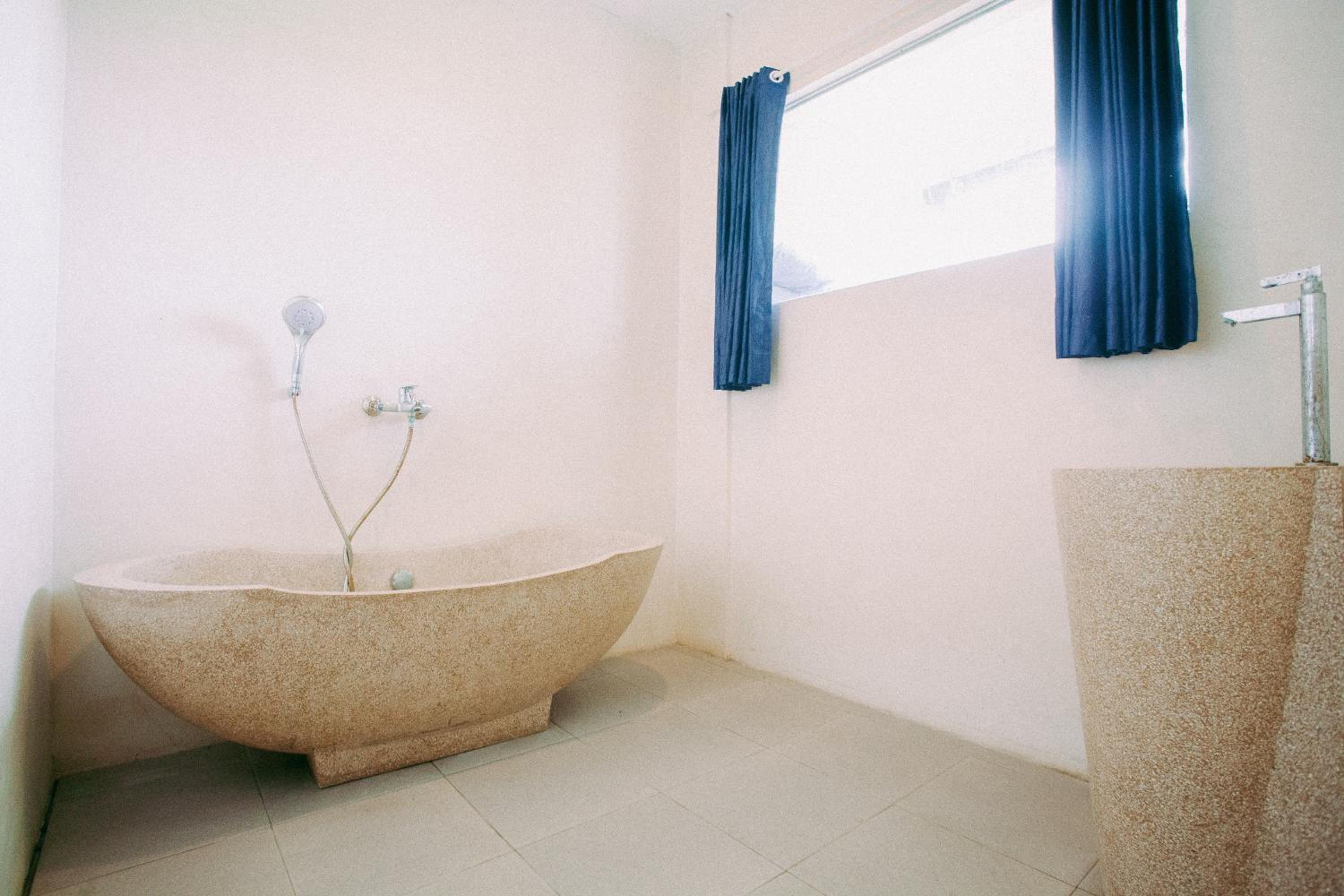 Suite - Photo 6