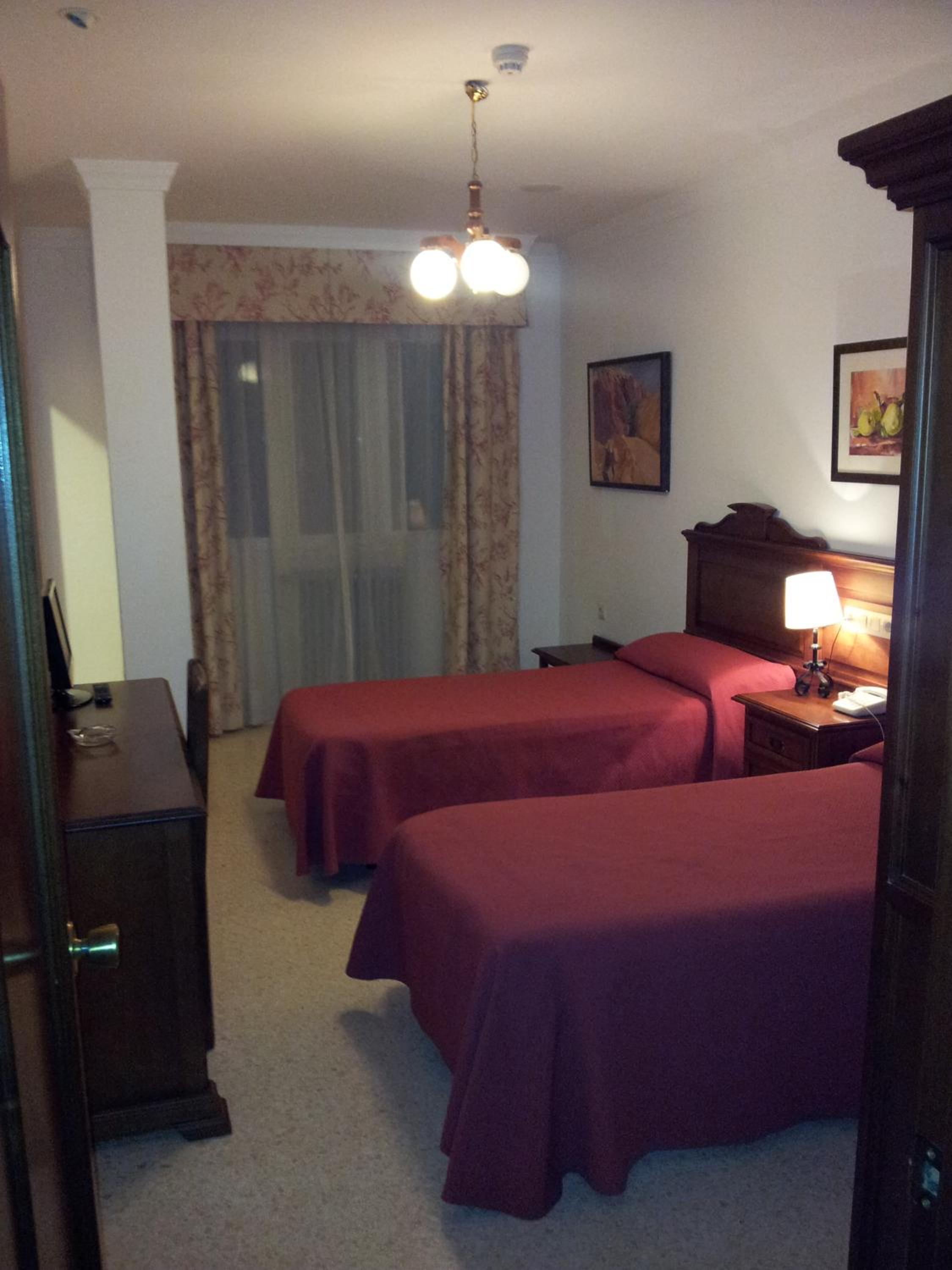 Double or Twin Room - Photo 1