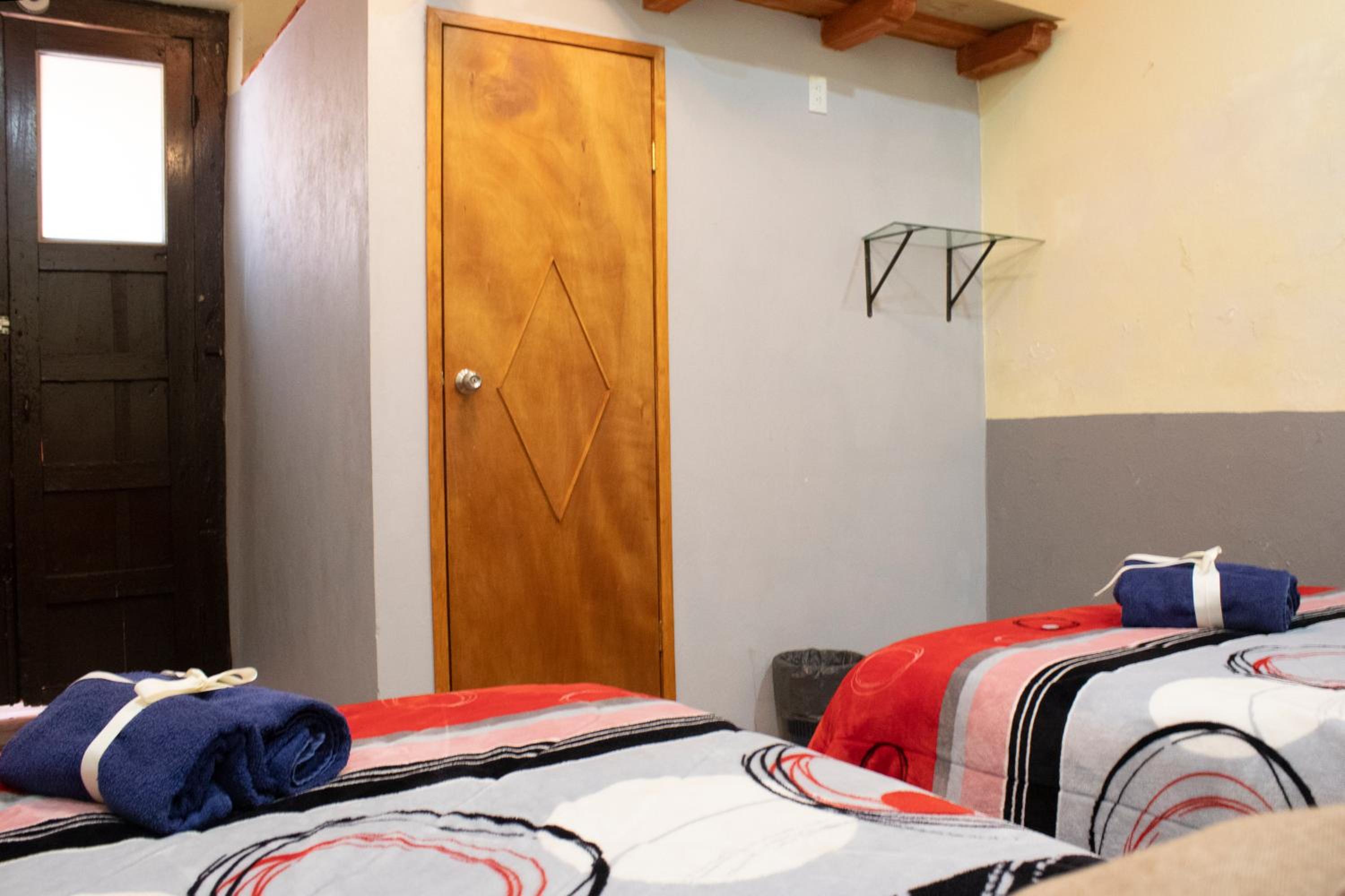 Double Room - Photo 6