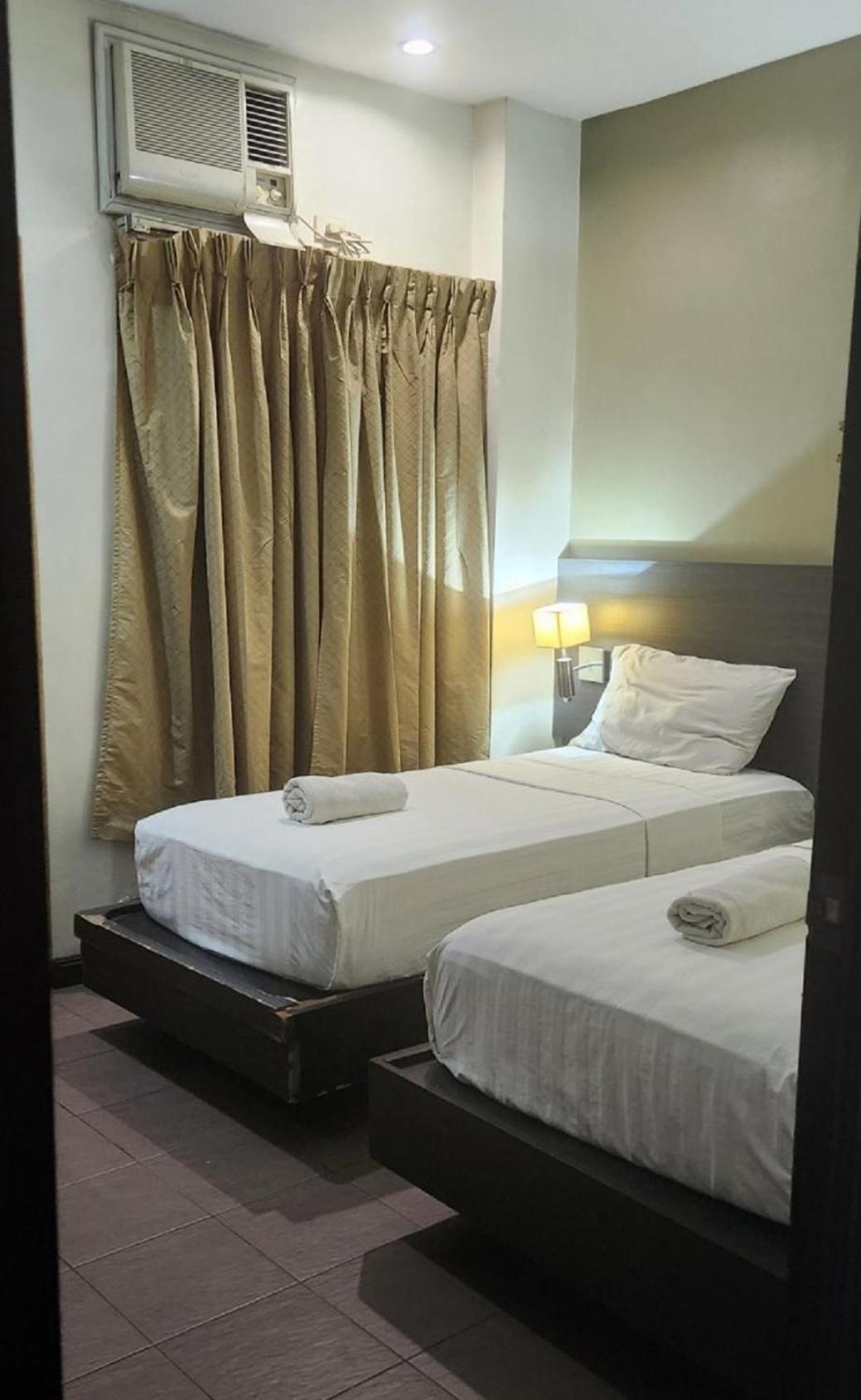 Budget Double Room - Photo 1
