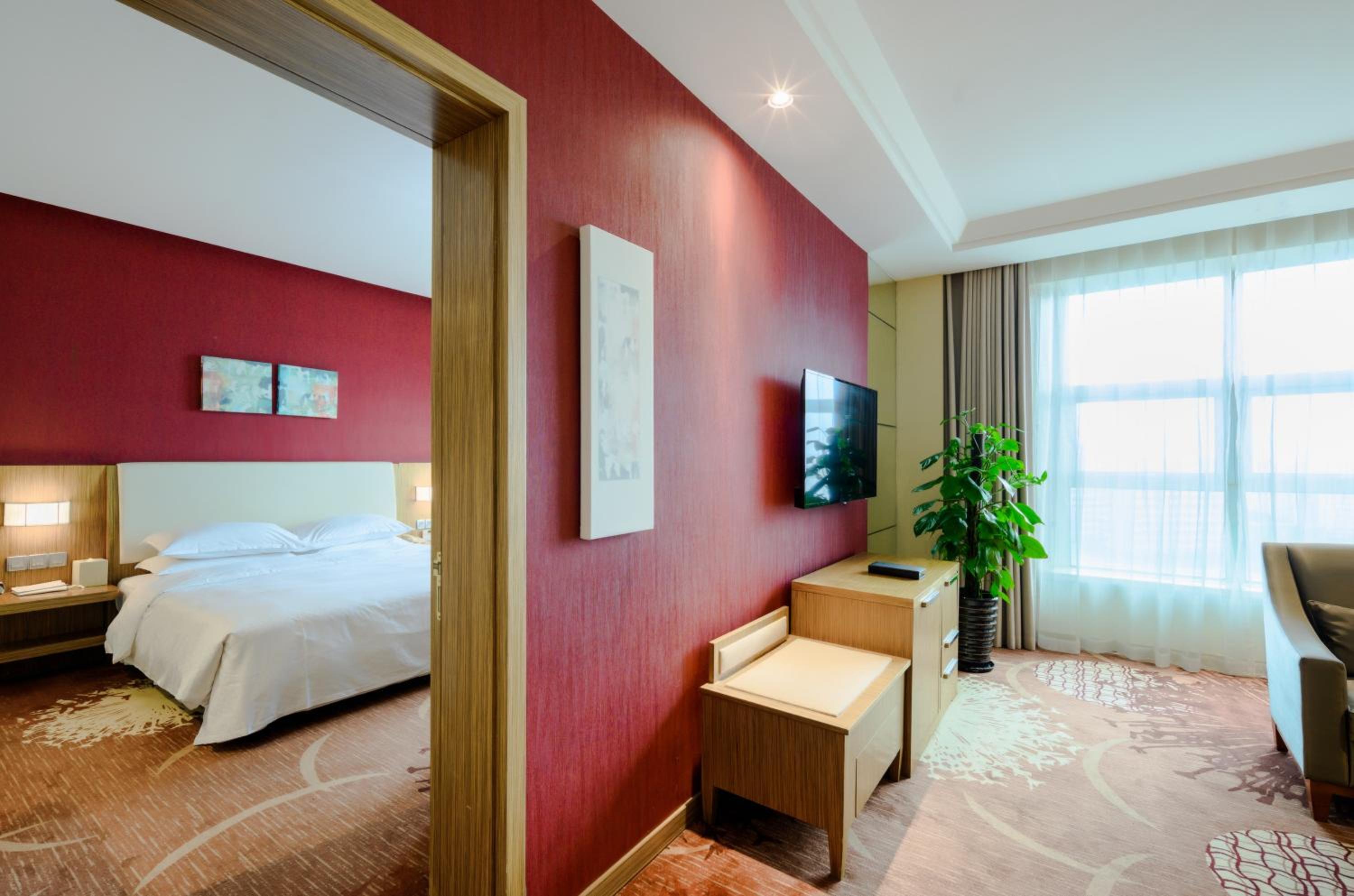 Executive Suite, Executive lounge access, 1 King, City view photo 3