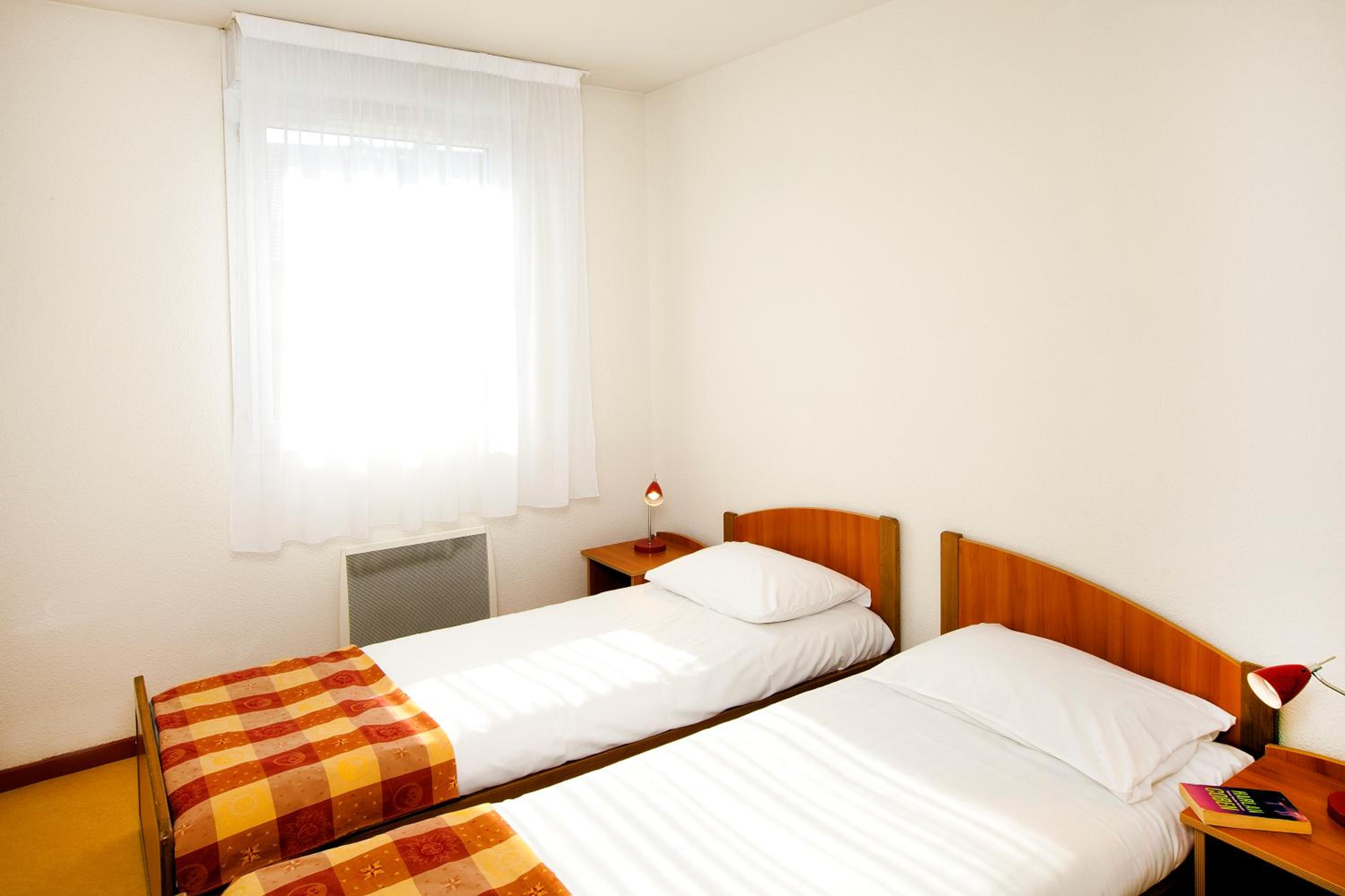 Two-Bedroom Apartment (5 Adults) photo 2