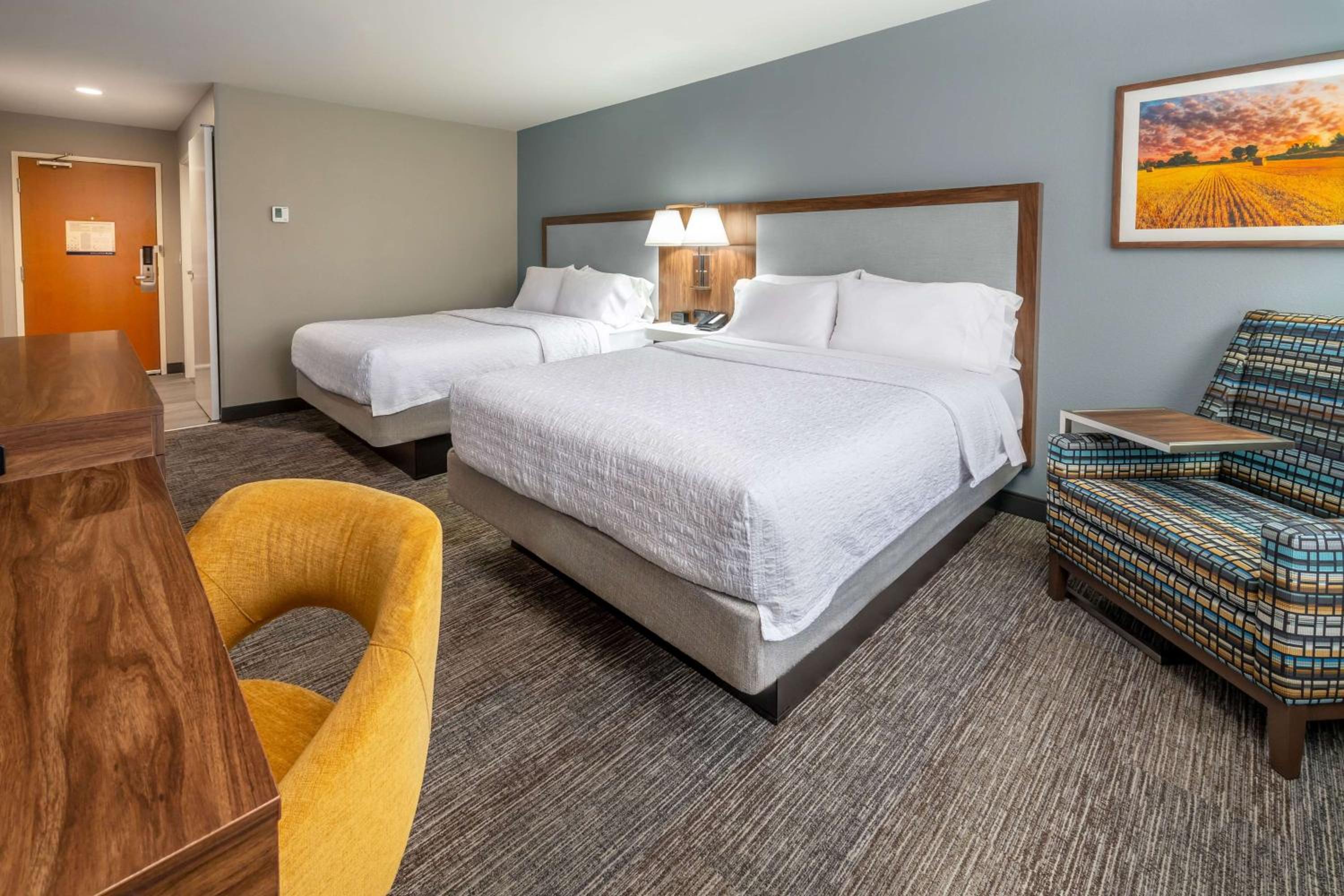 Queen Room with Two Queen Beds - Non-Smoking
