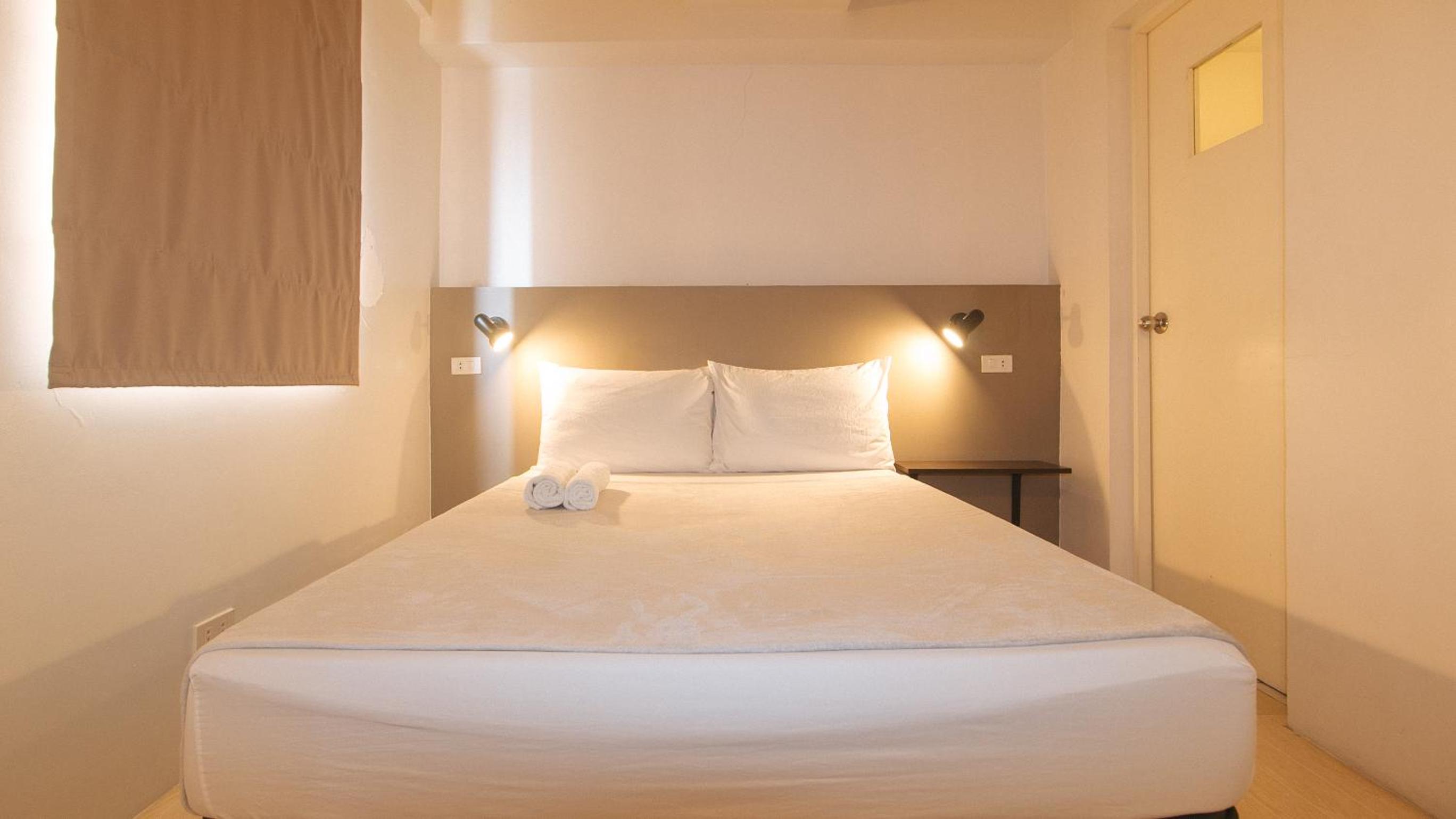 Double Room - Photo 14