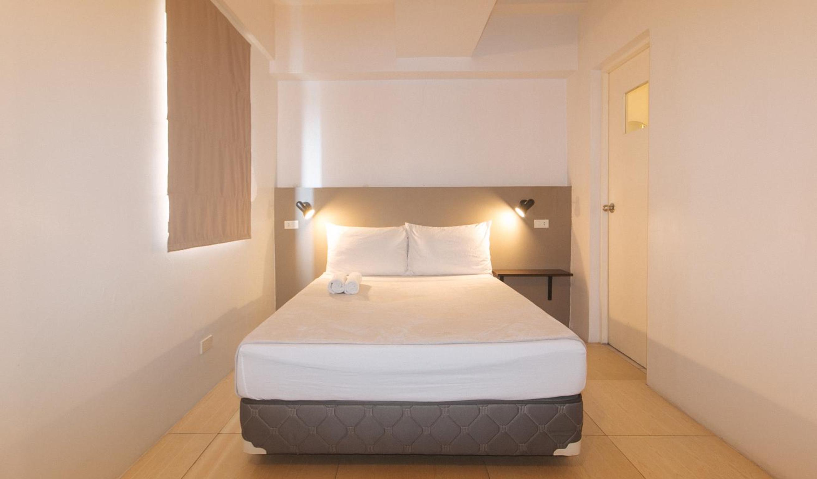 Double Room - Photo 15