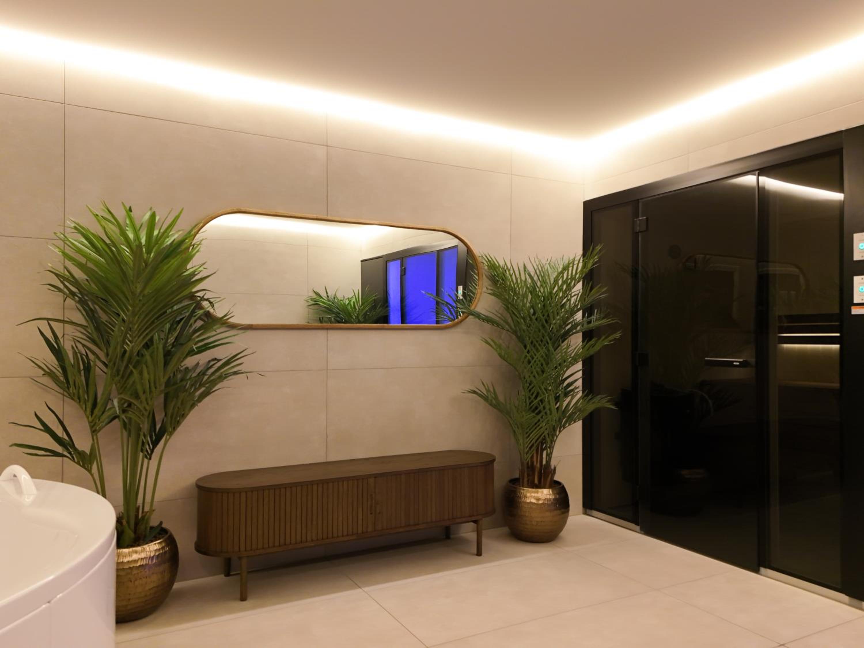 Suite with Sauna