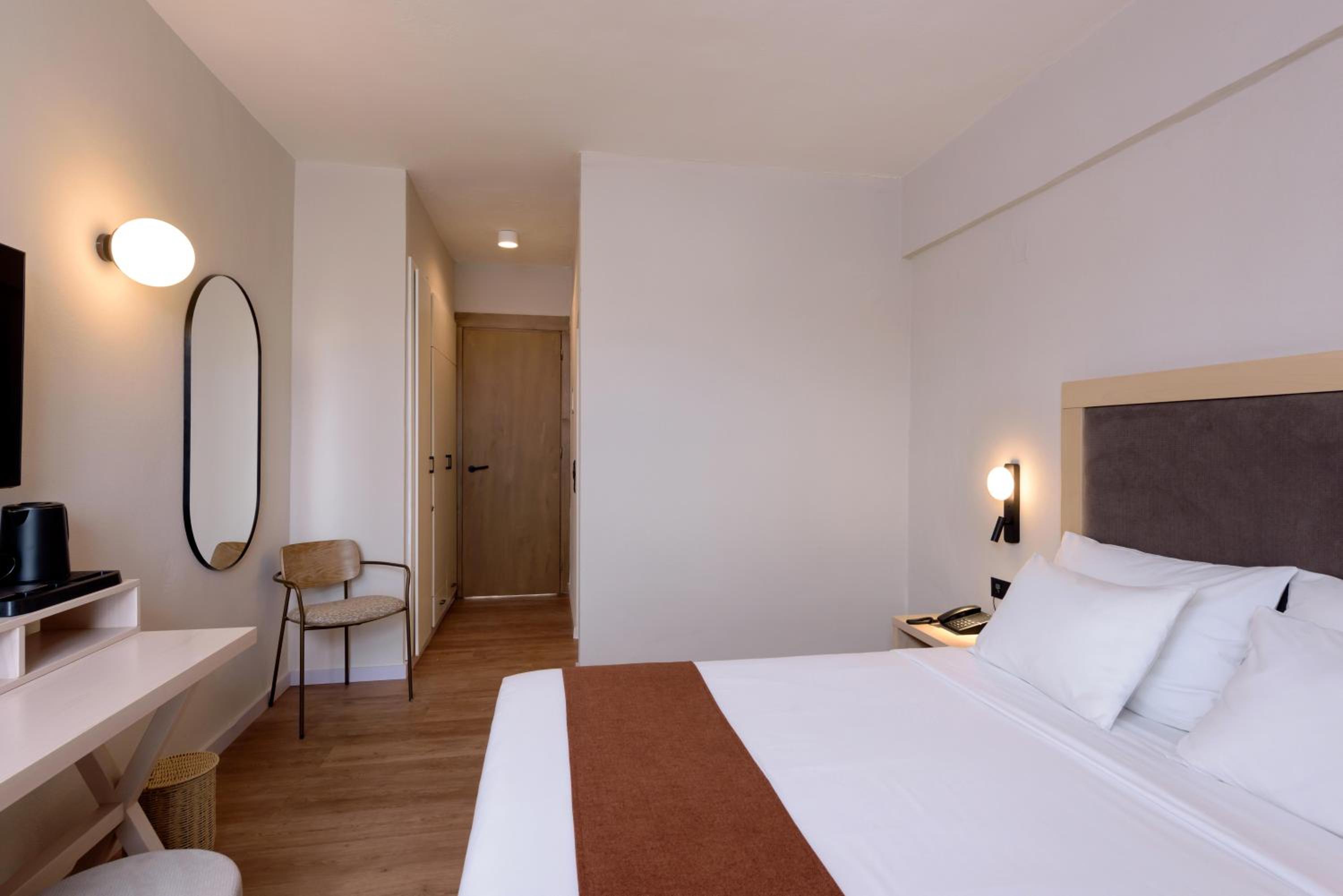 Superior Double Room - Photo 4