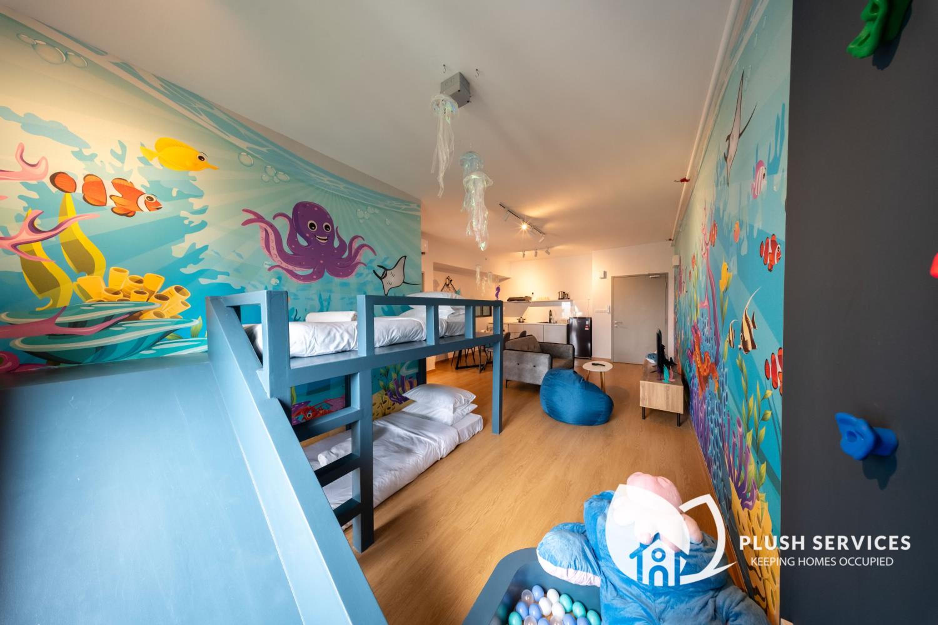 Deluxe One-Bedroom Apartment
