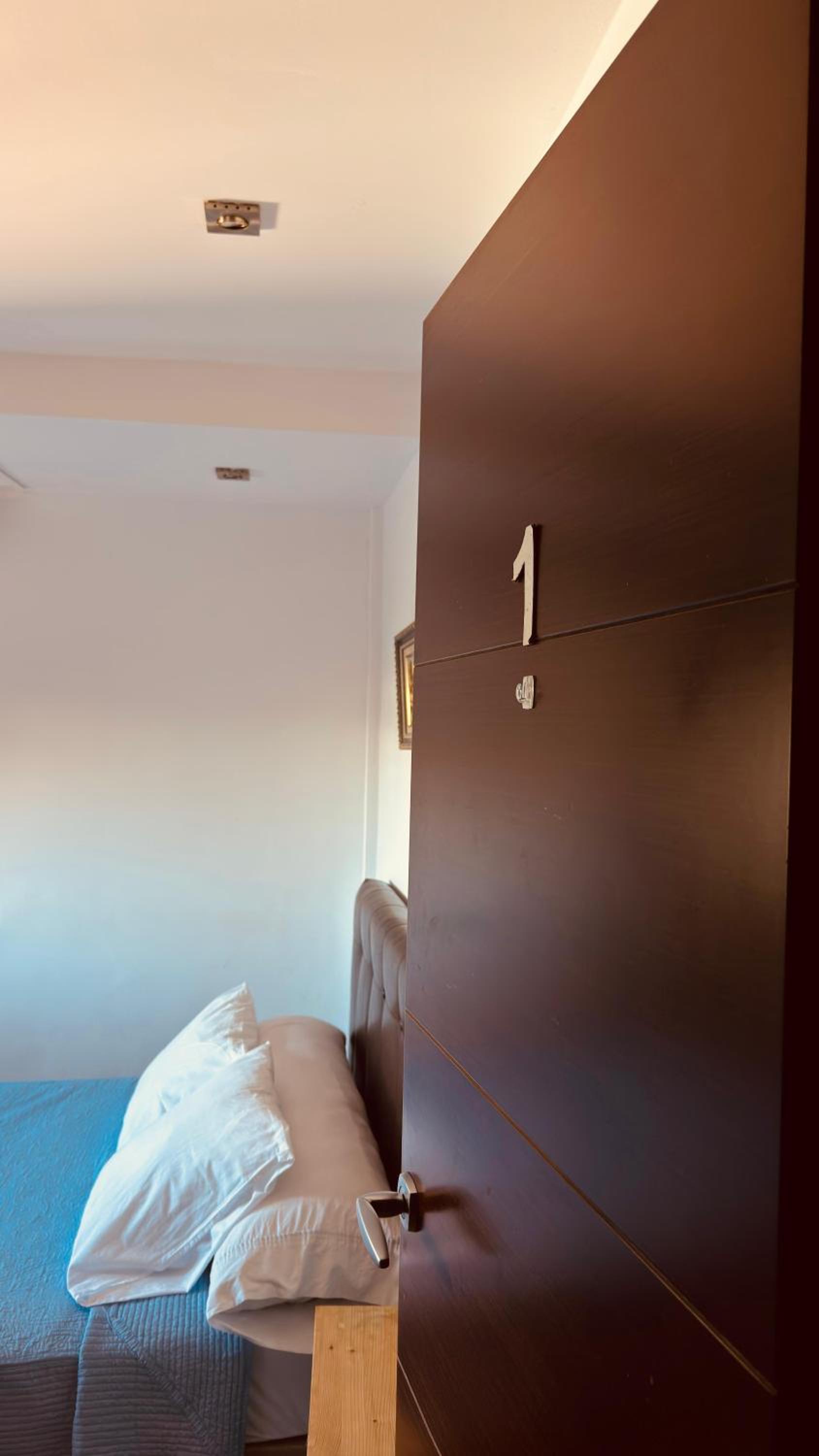 Standard Double Room with Shared Bathroom