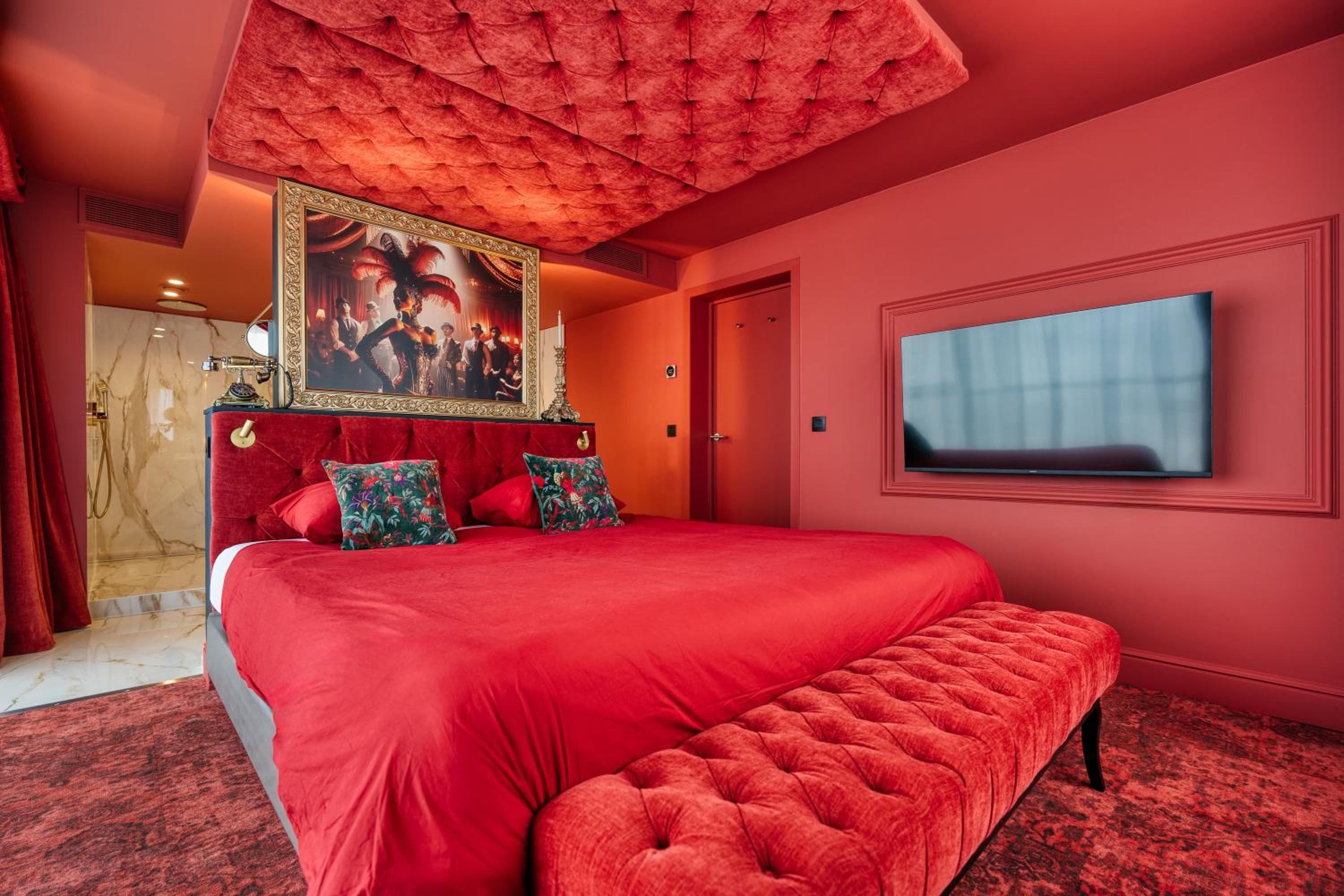 King Suite photo 2
