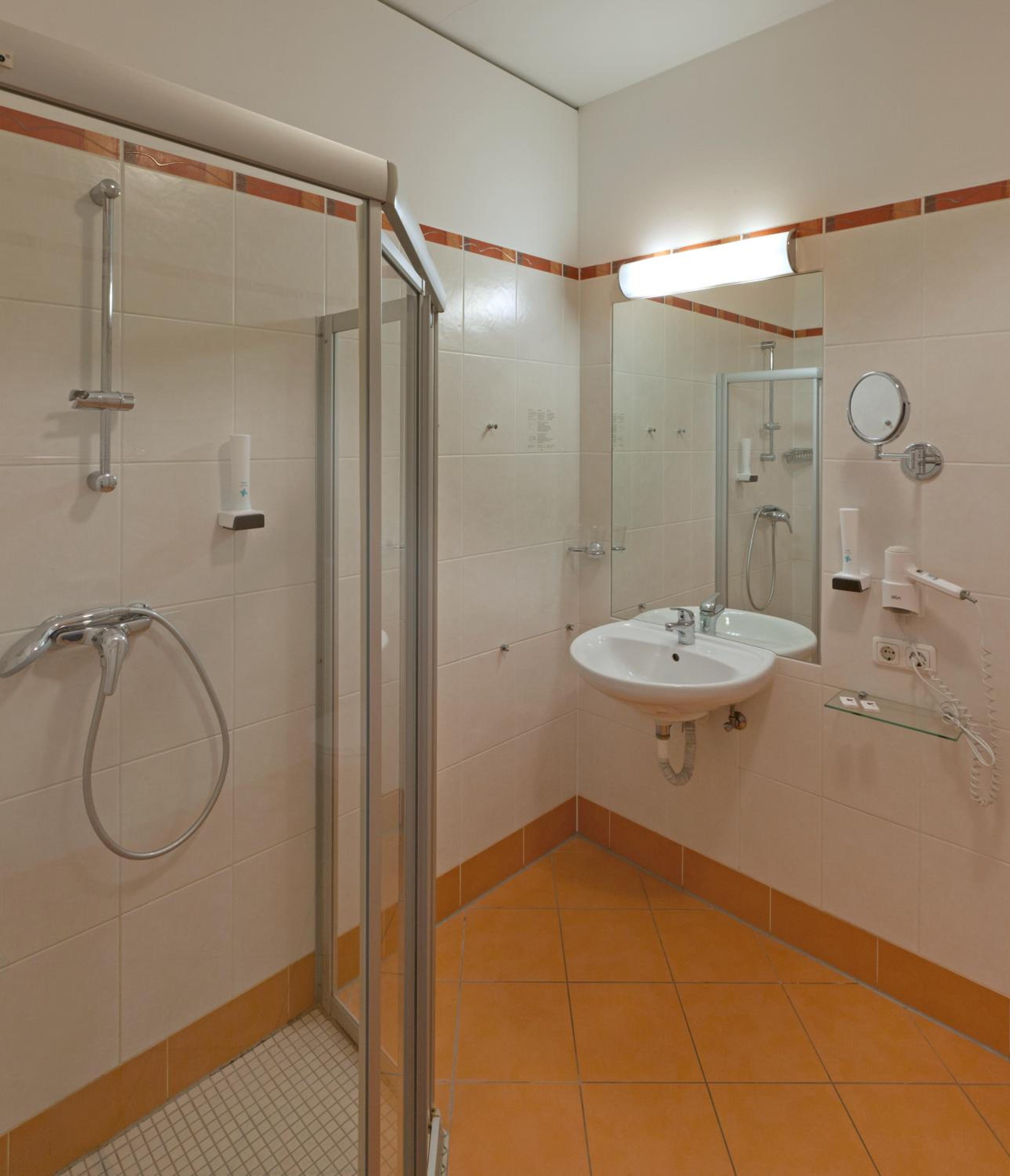 Business Double Room photo 3