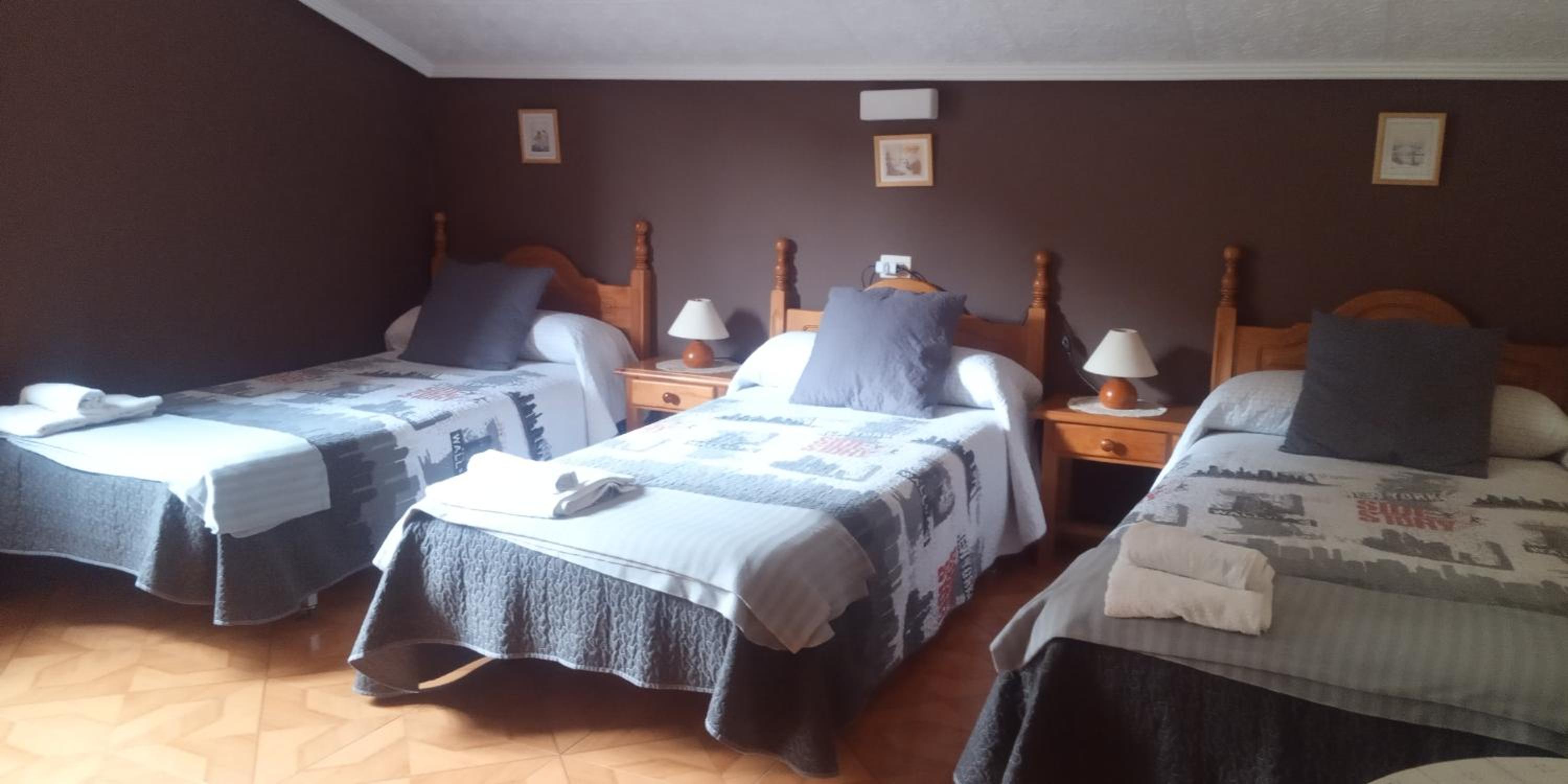 Triple Room - Photo 2