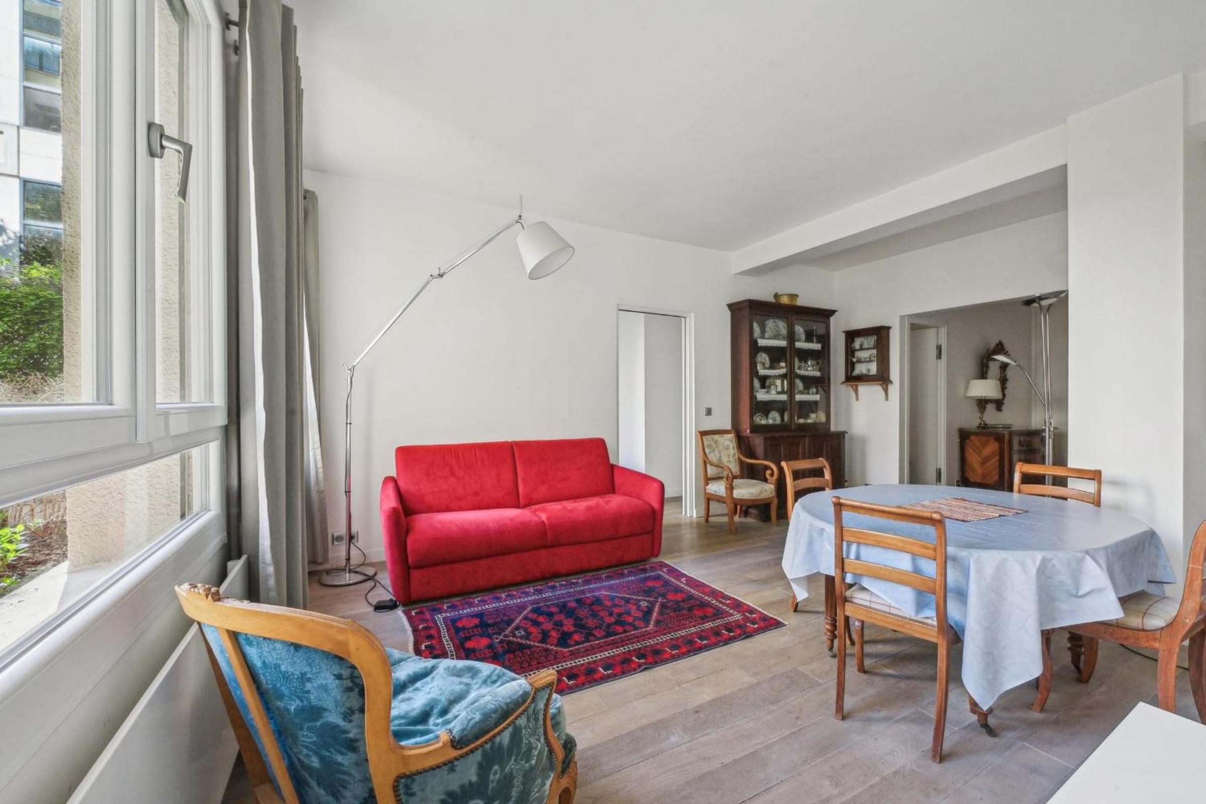 Apartment photo 2