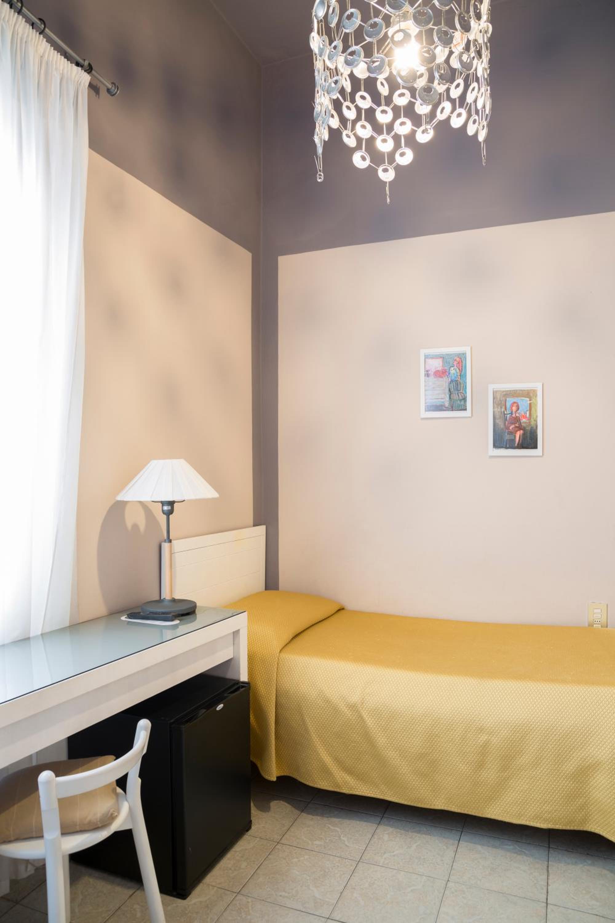 Single Room photo 1