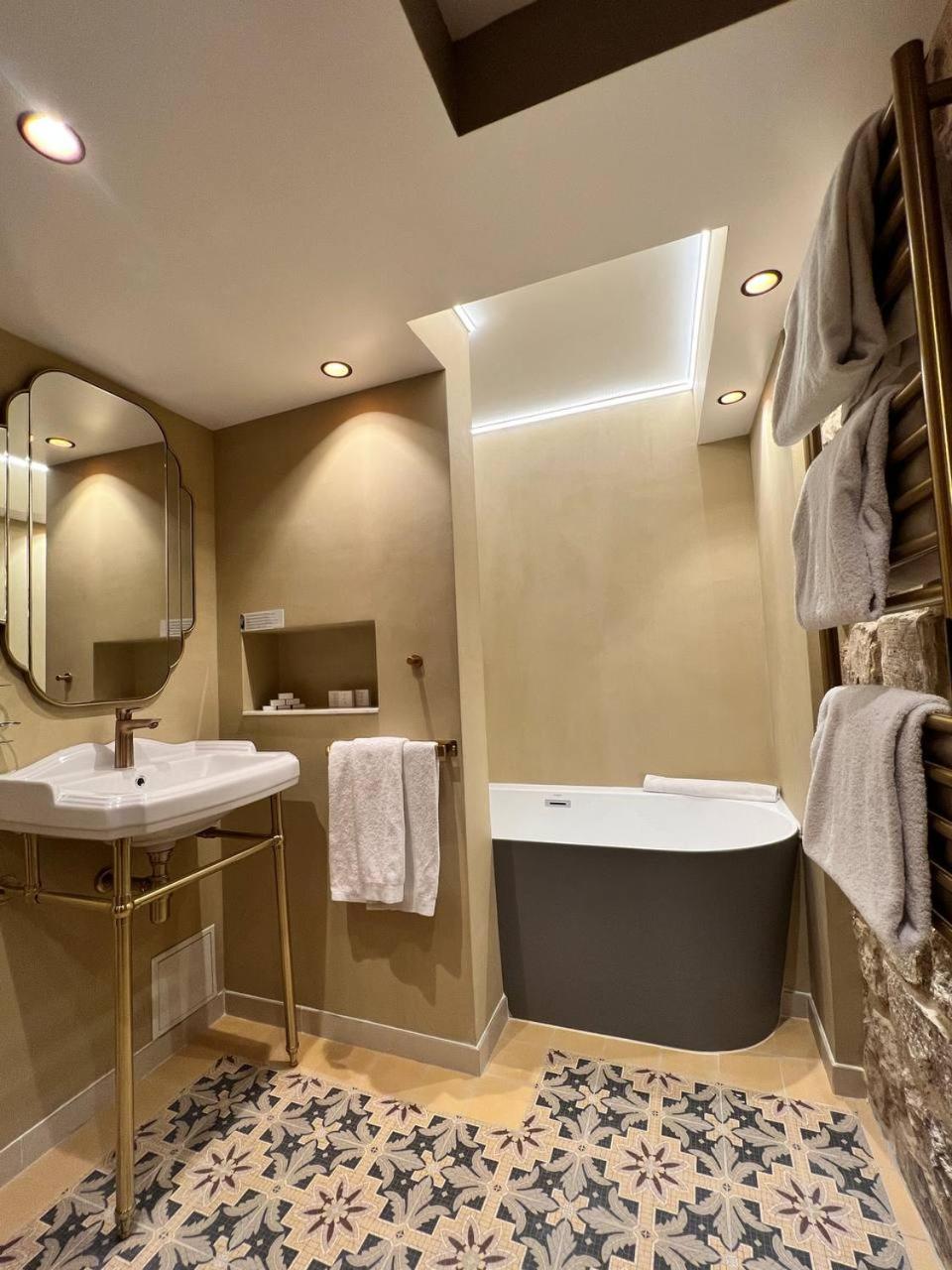 Hotel Du Cadran bathroom photo