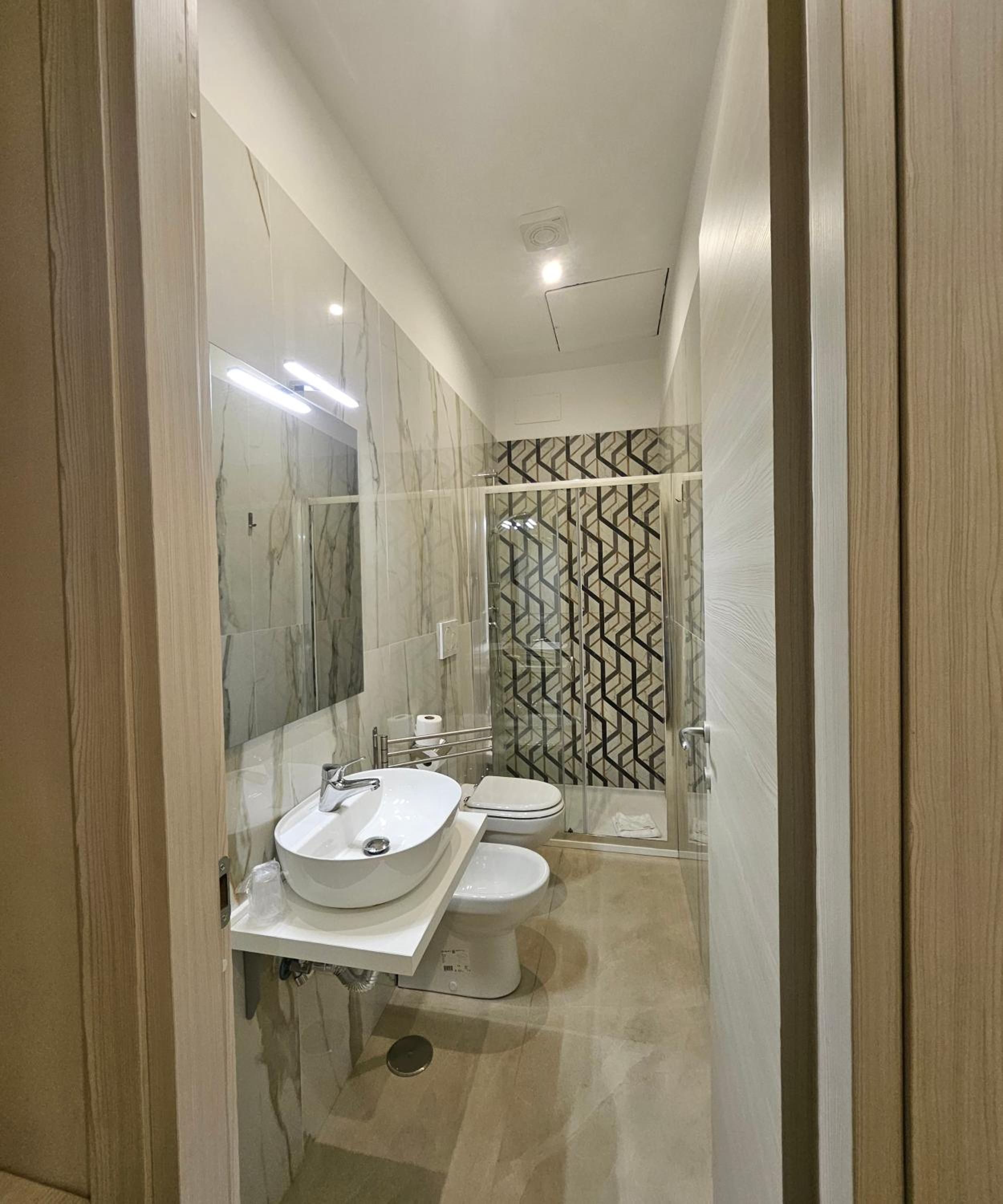 Single Room photo 3