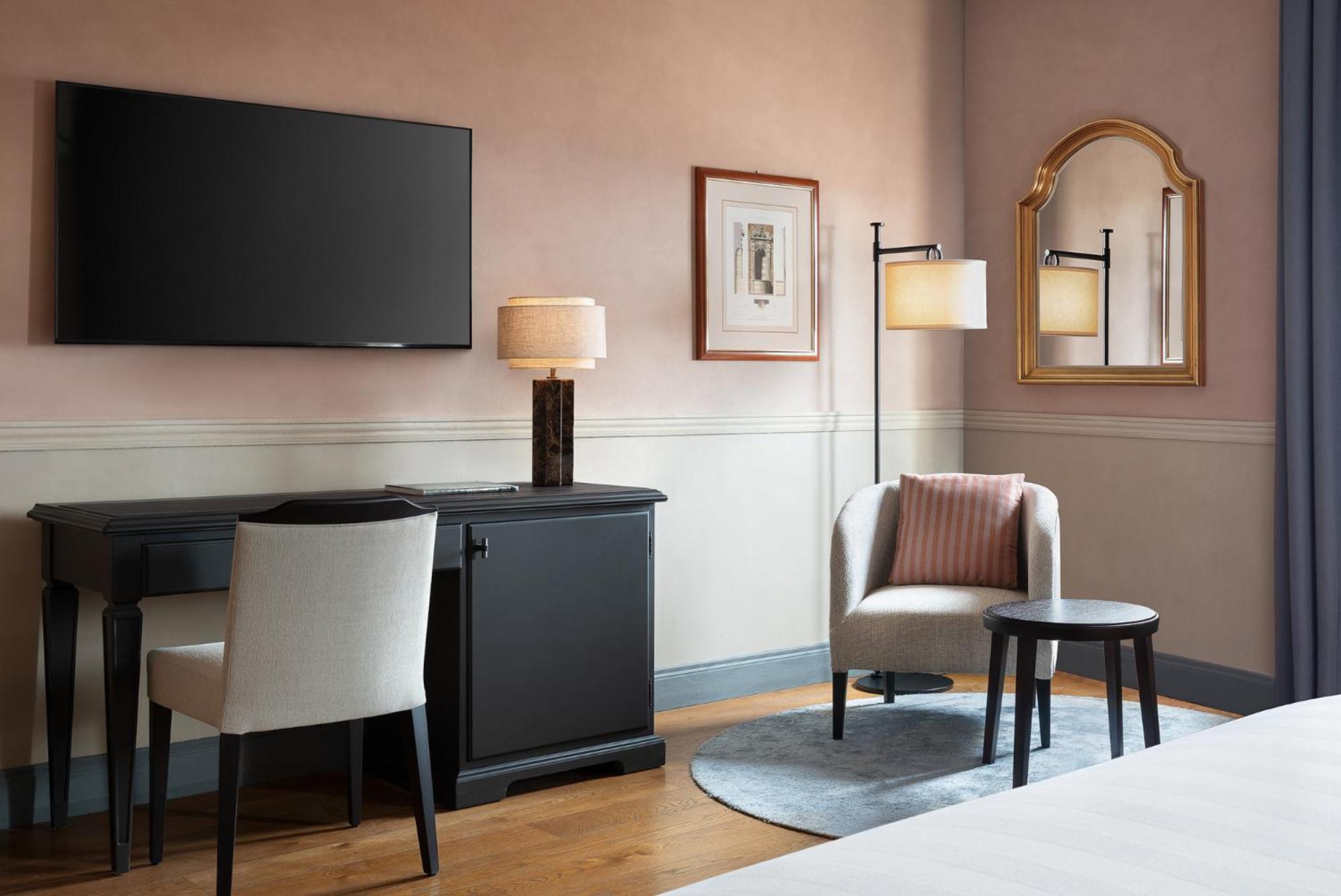 Grand Superior Double or Twin  Room - Photo 2