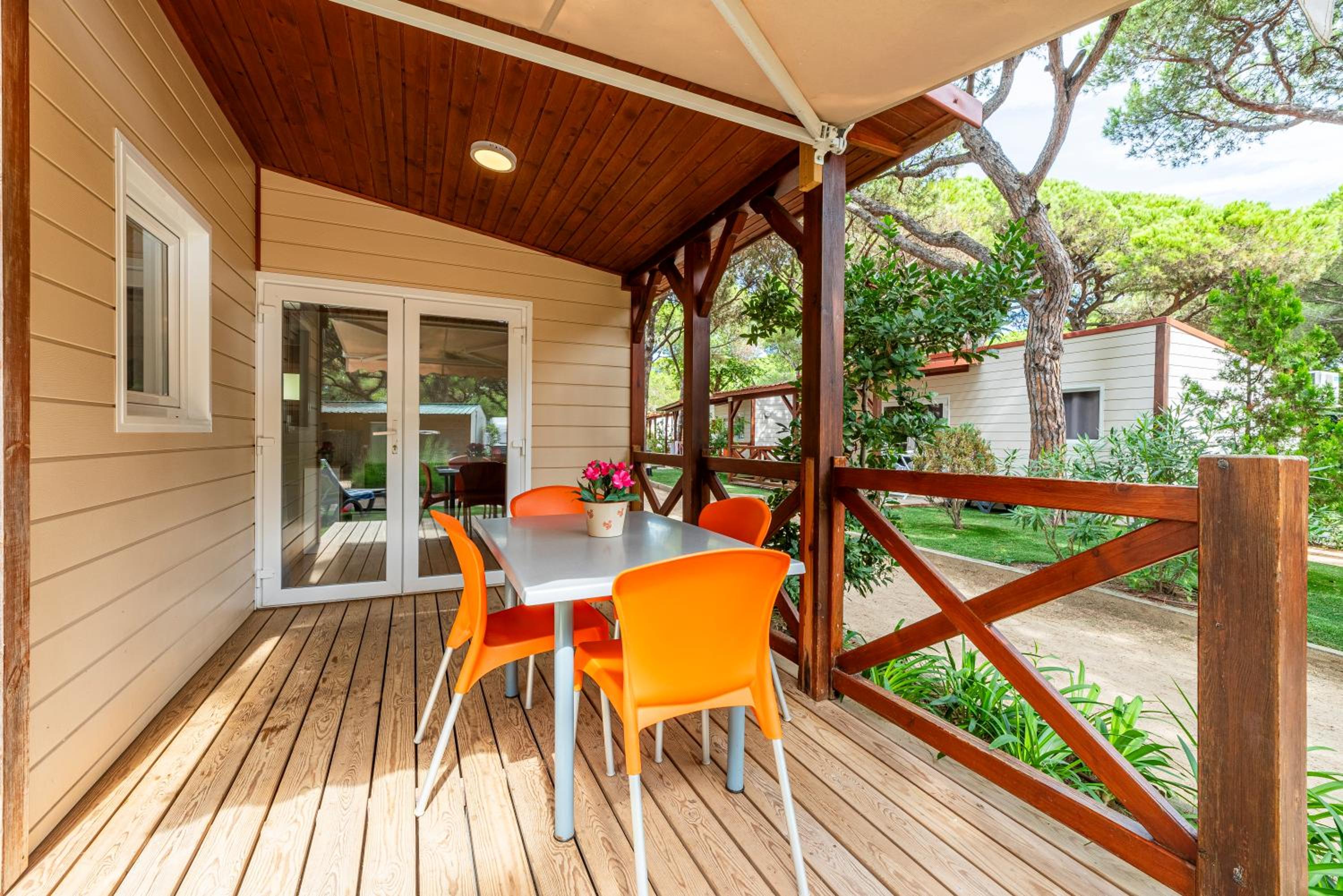 Deluxe Bungalow