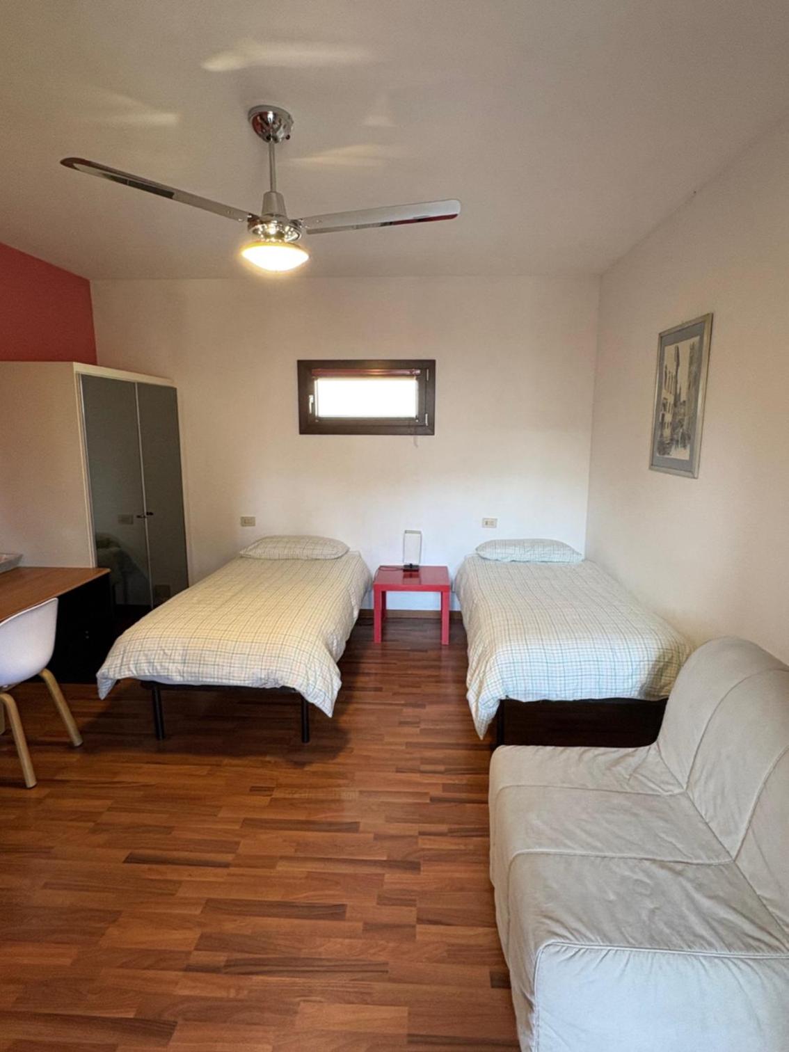 Budget Twin Room photo 1