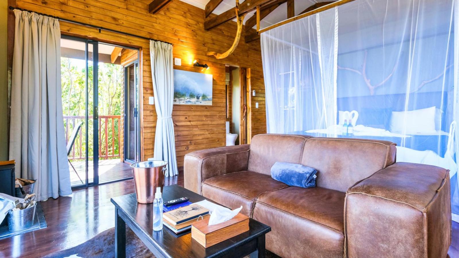 Luxury Bungalow - Photo 9