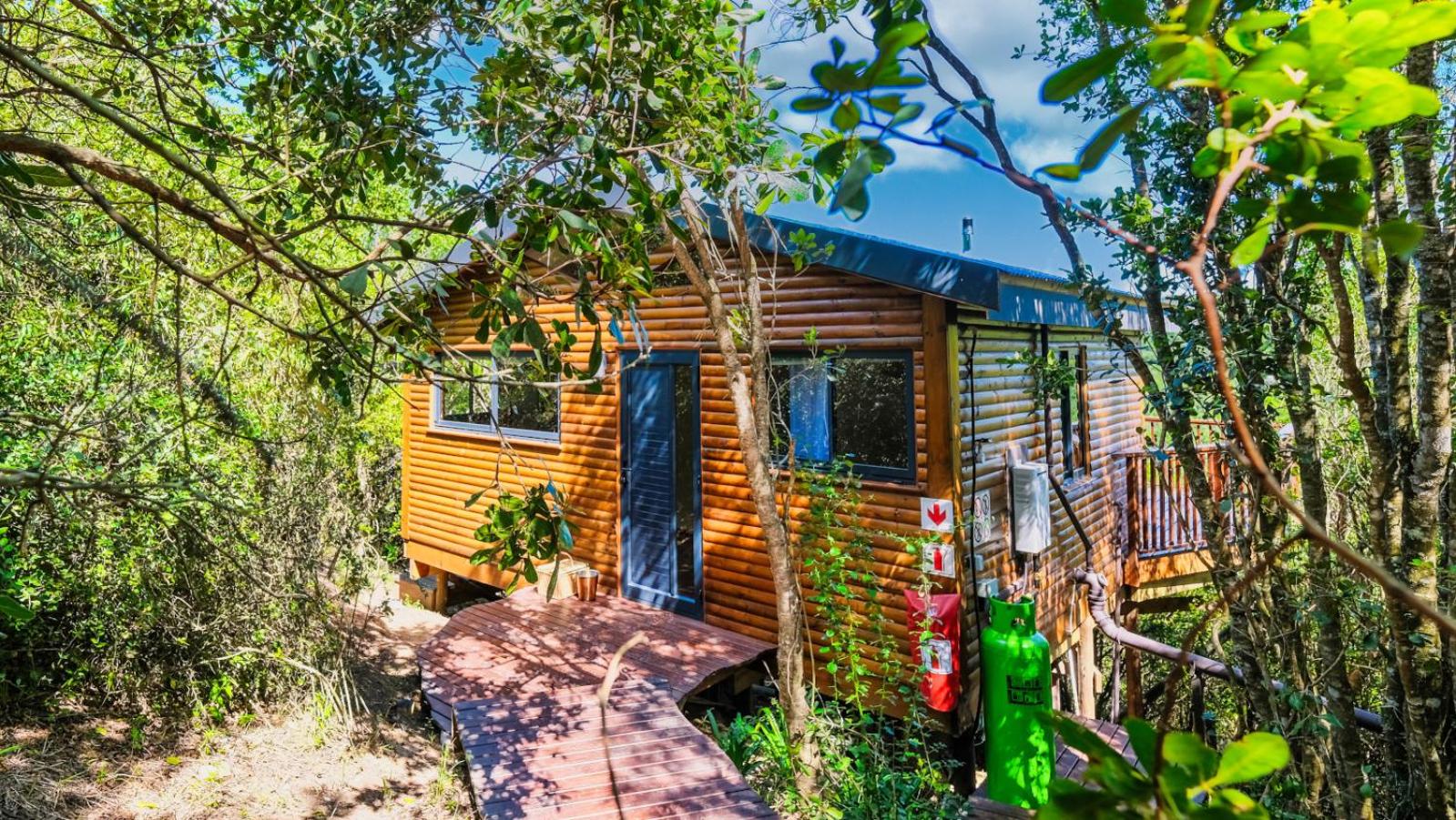 Luxury Bungalow - Photo 15
