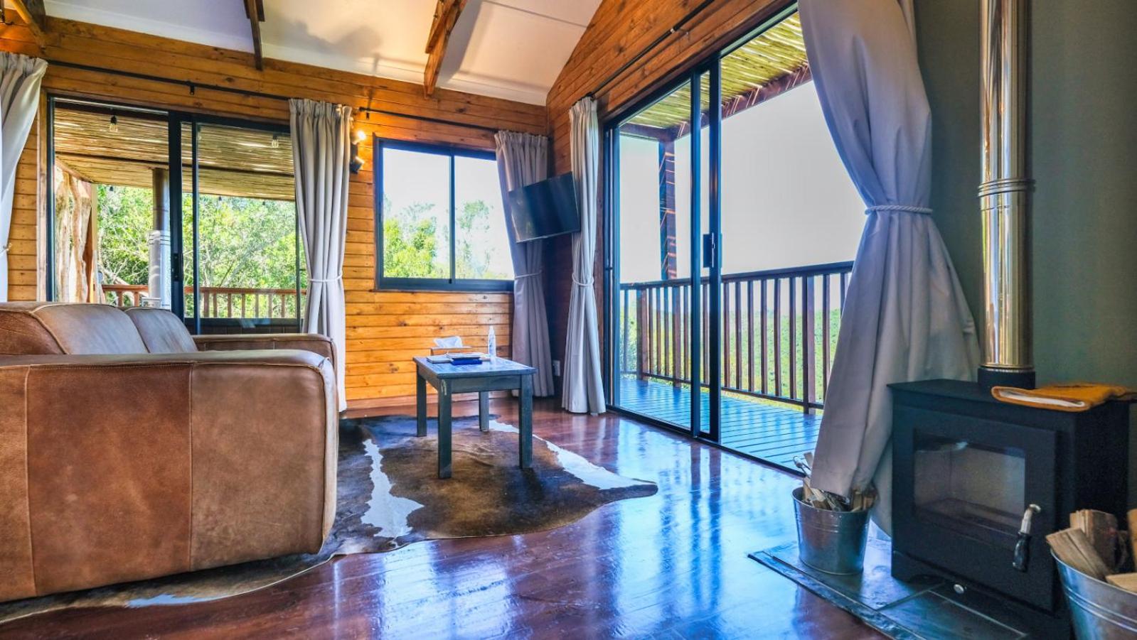Luxury Bungalow - Photo 20
