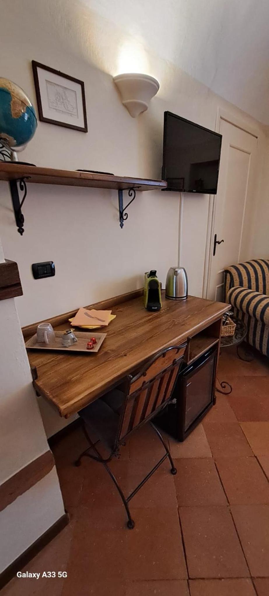 Deluxe Double Room with Castle View - Photo 6
