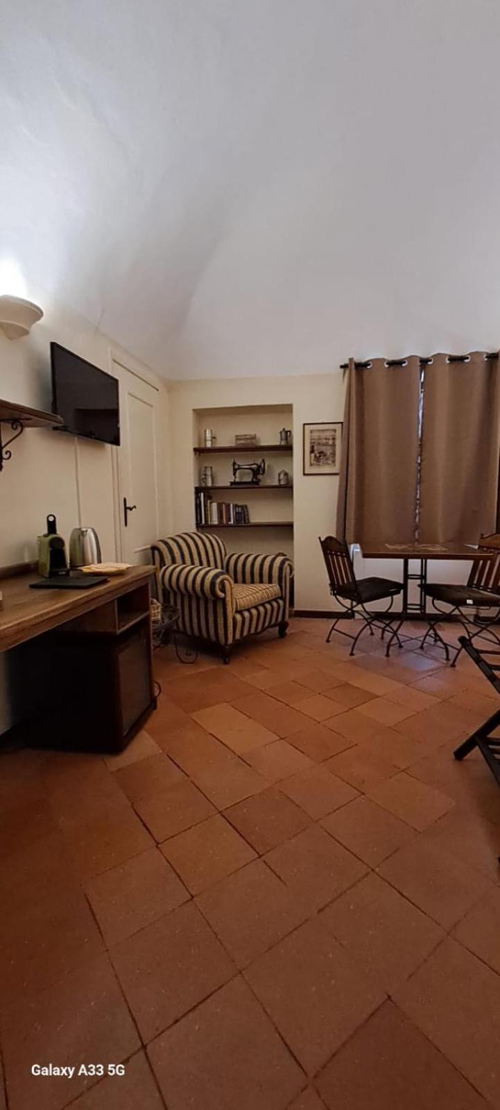 Deluxe Double Room with Castle View - Photo 28