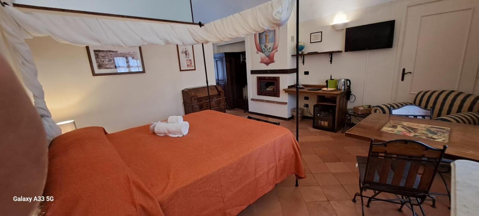 Deluxe Double Room with Castle View - Photo 1