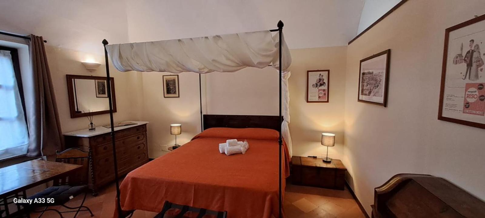 Deluxe Double Room with Castle View - Photo 31