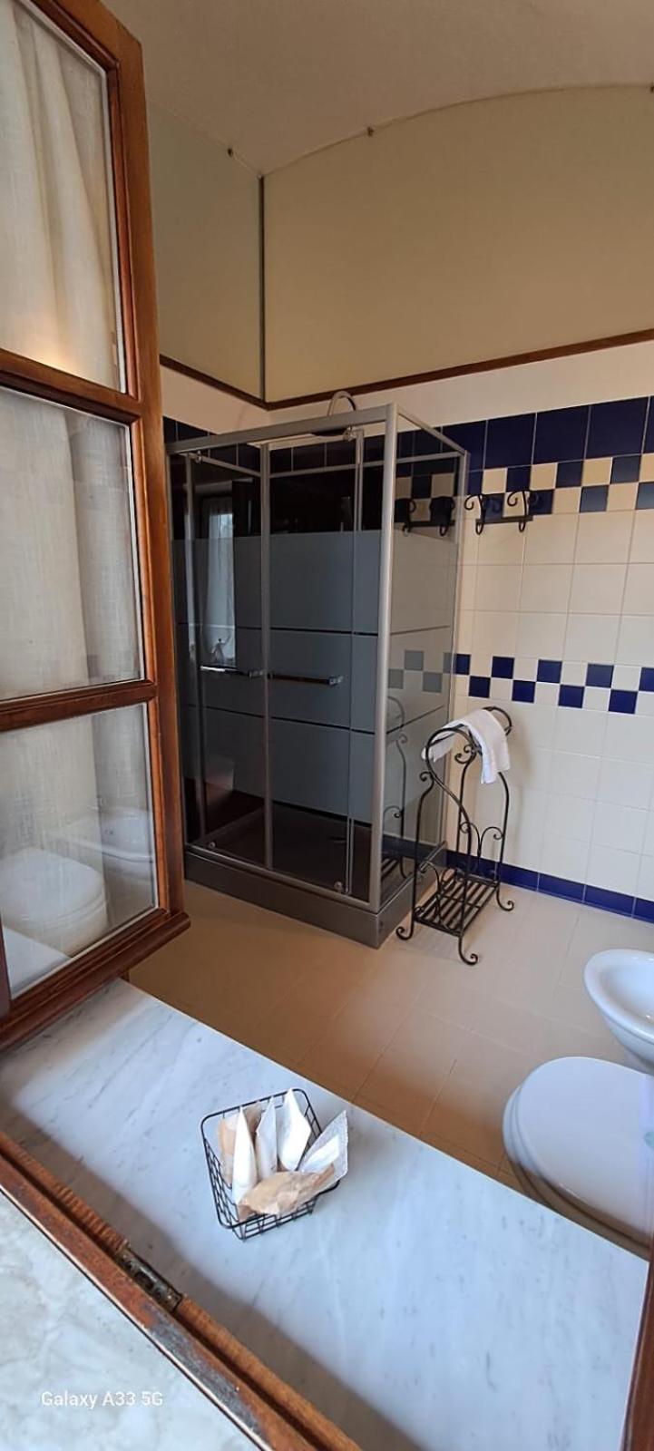Deluxe Double Room with Castle View - Photo 33